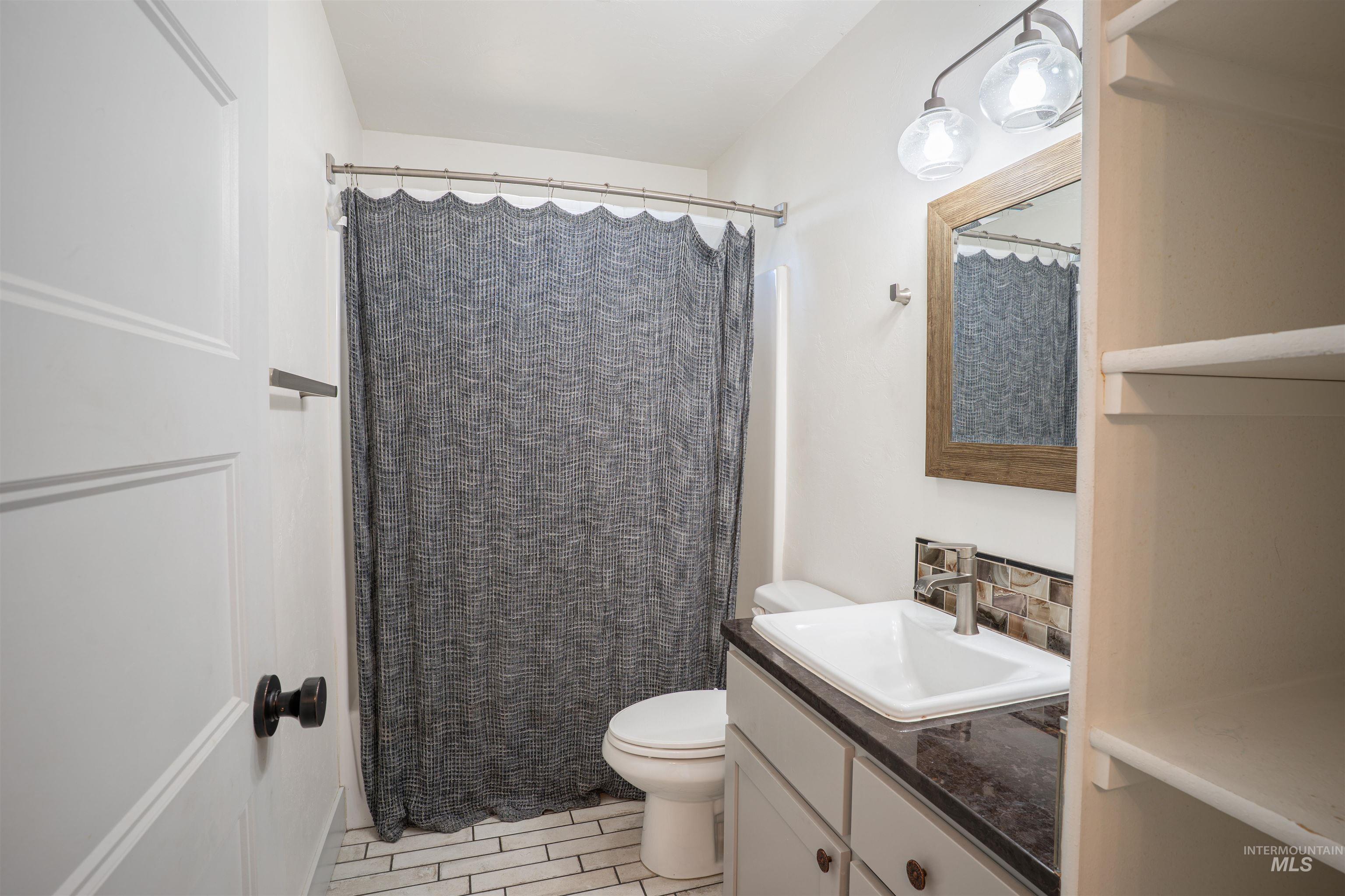 546 Arrowhead Circle Property Photo 10