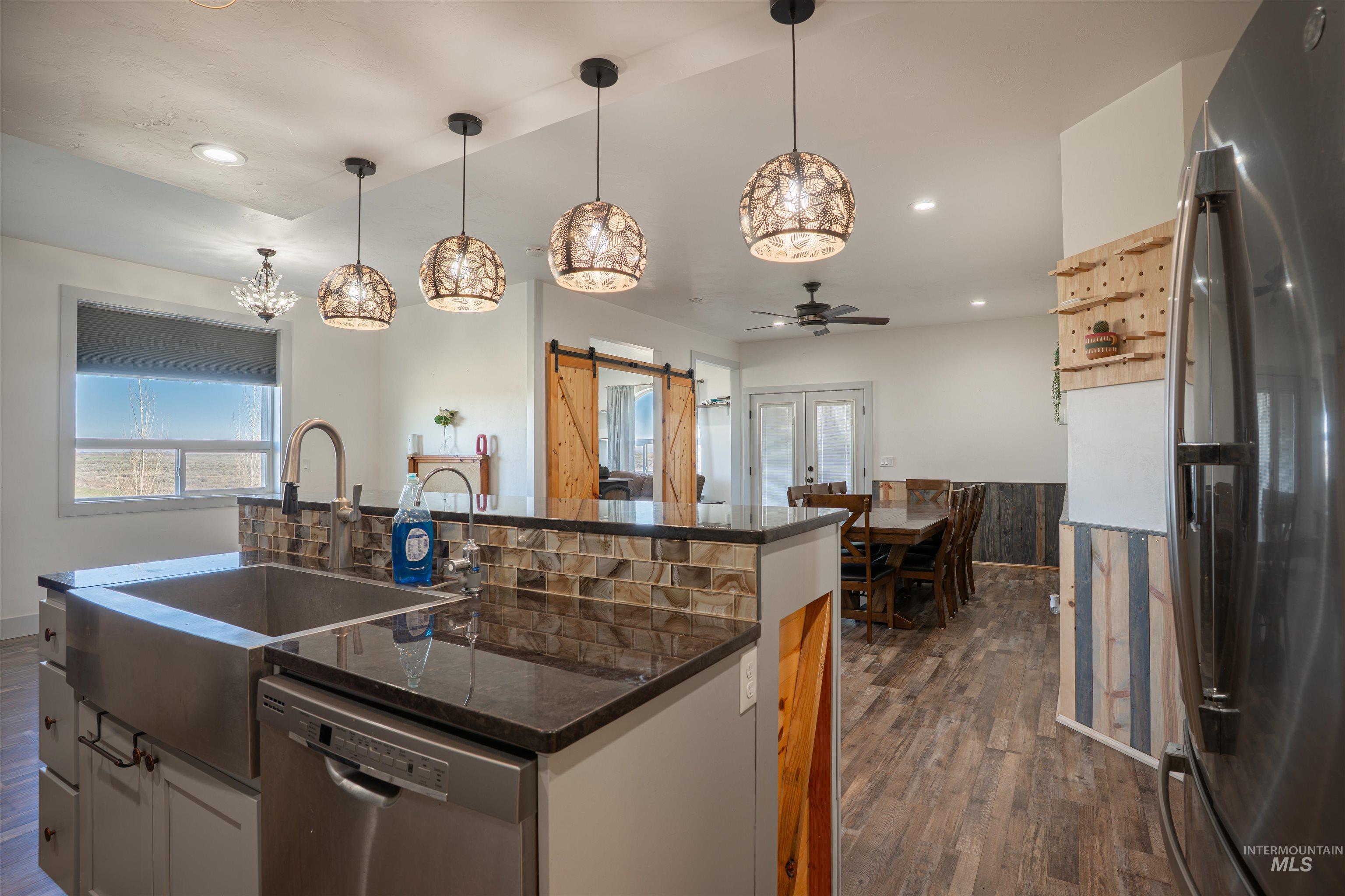 546 Arrowhead Circle Property Photo 16