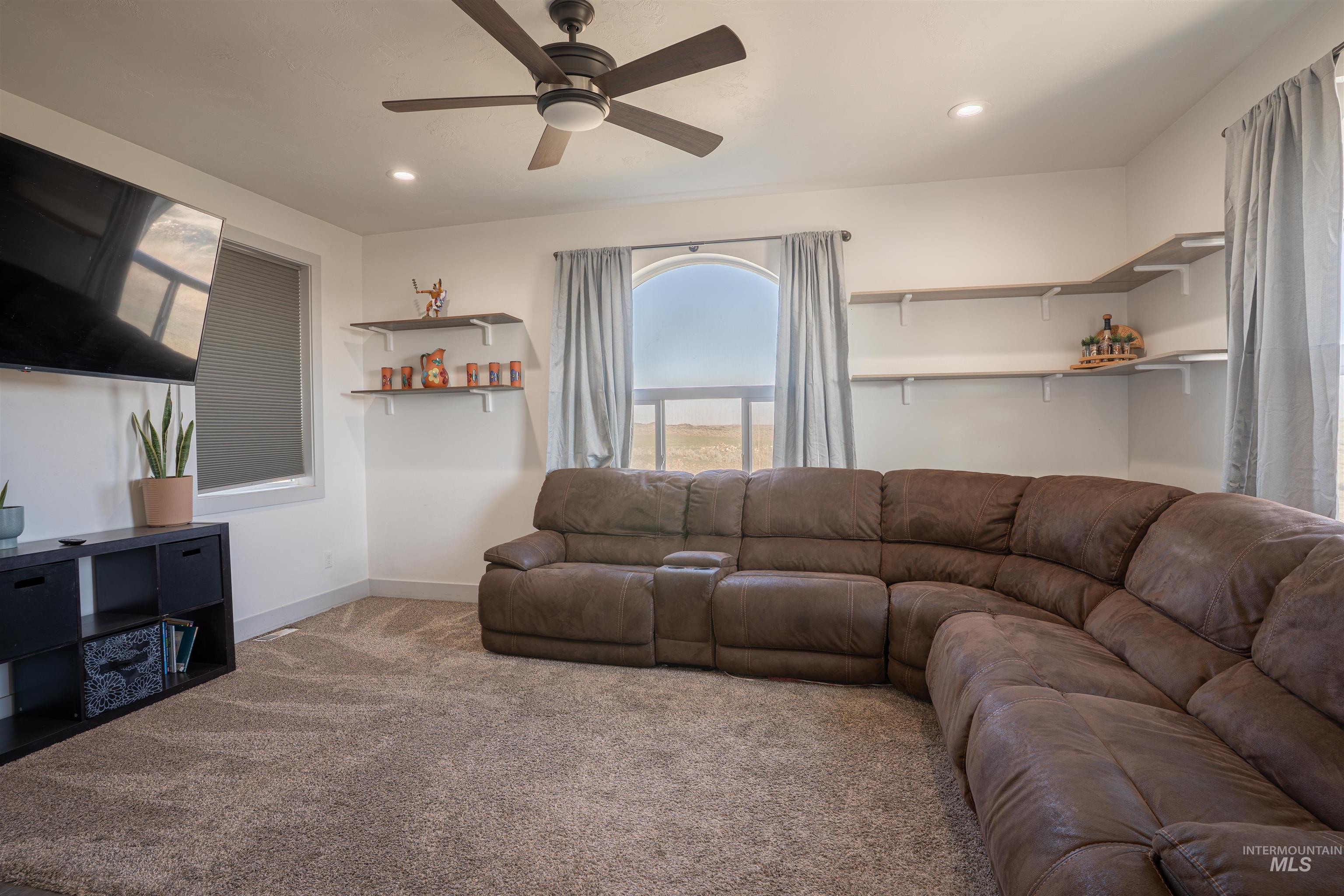 546 Arrowhead Circle Property Photo 21