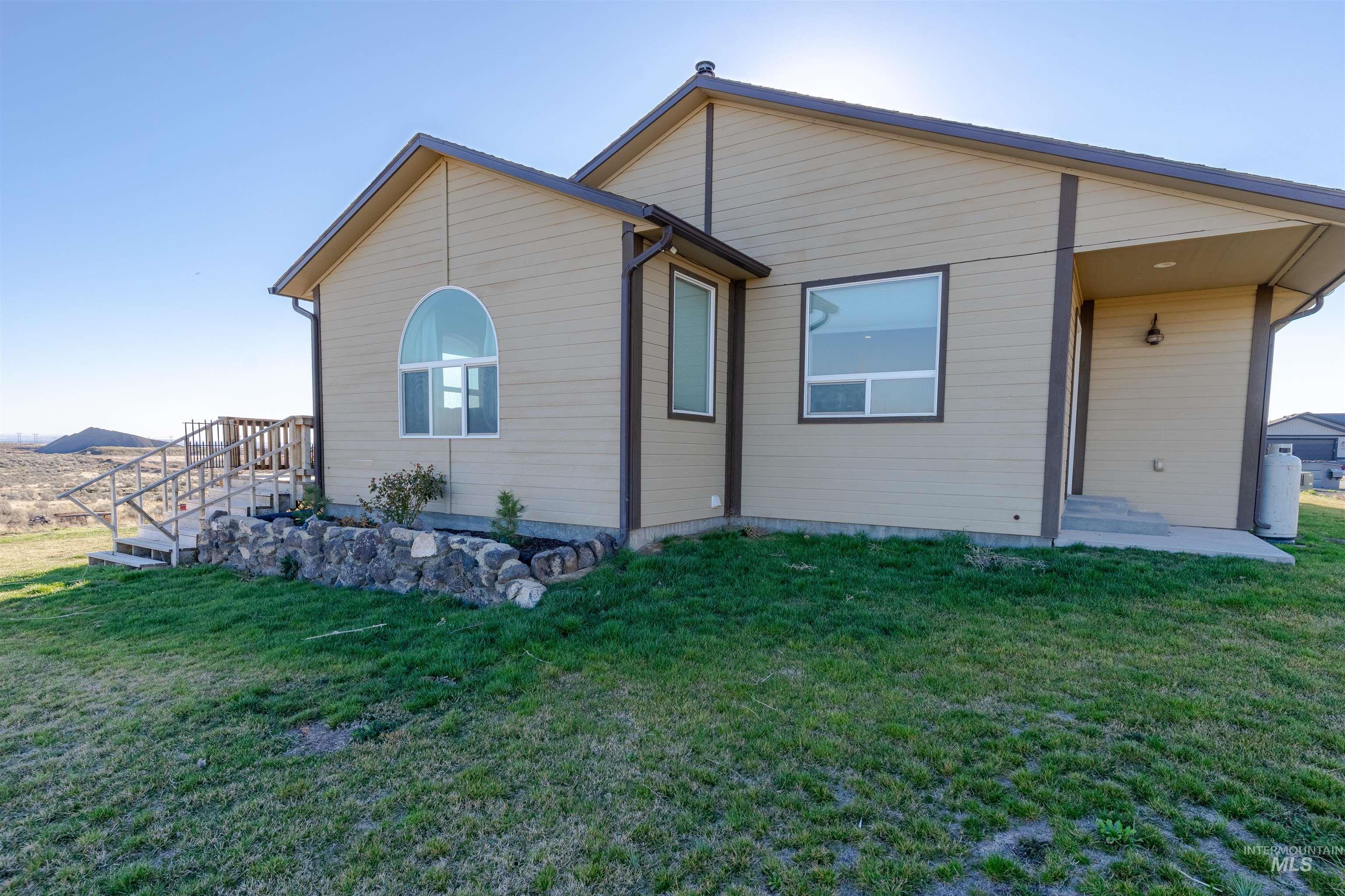 546 Arrowhead Circle Property Photo 32