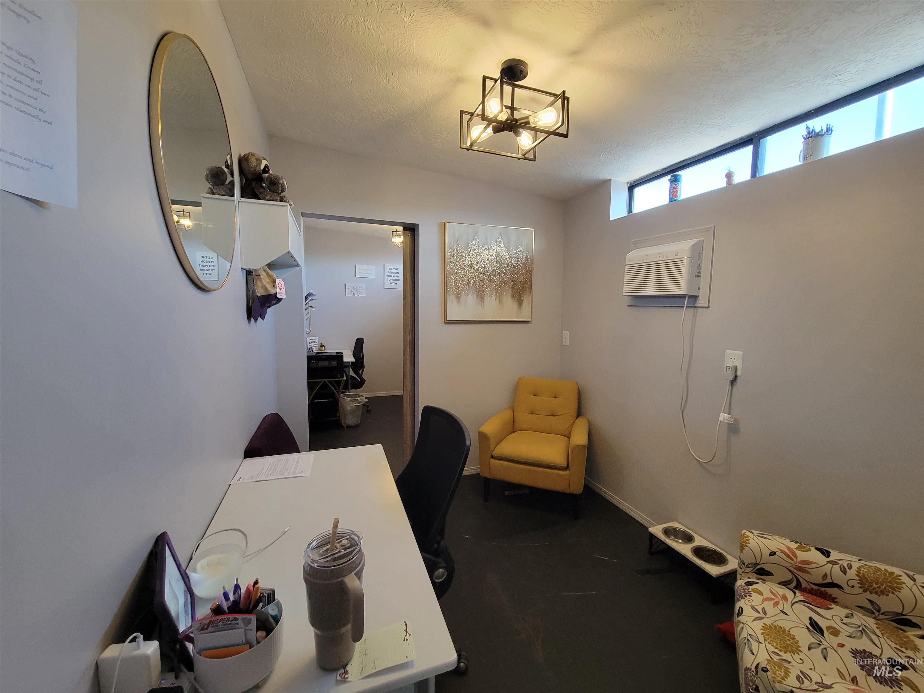 813 E Fairview Property Photo 12