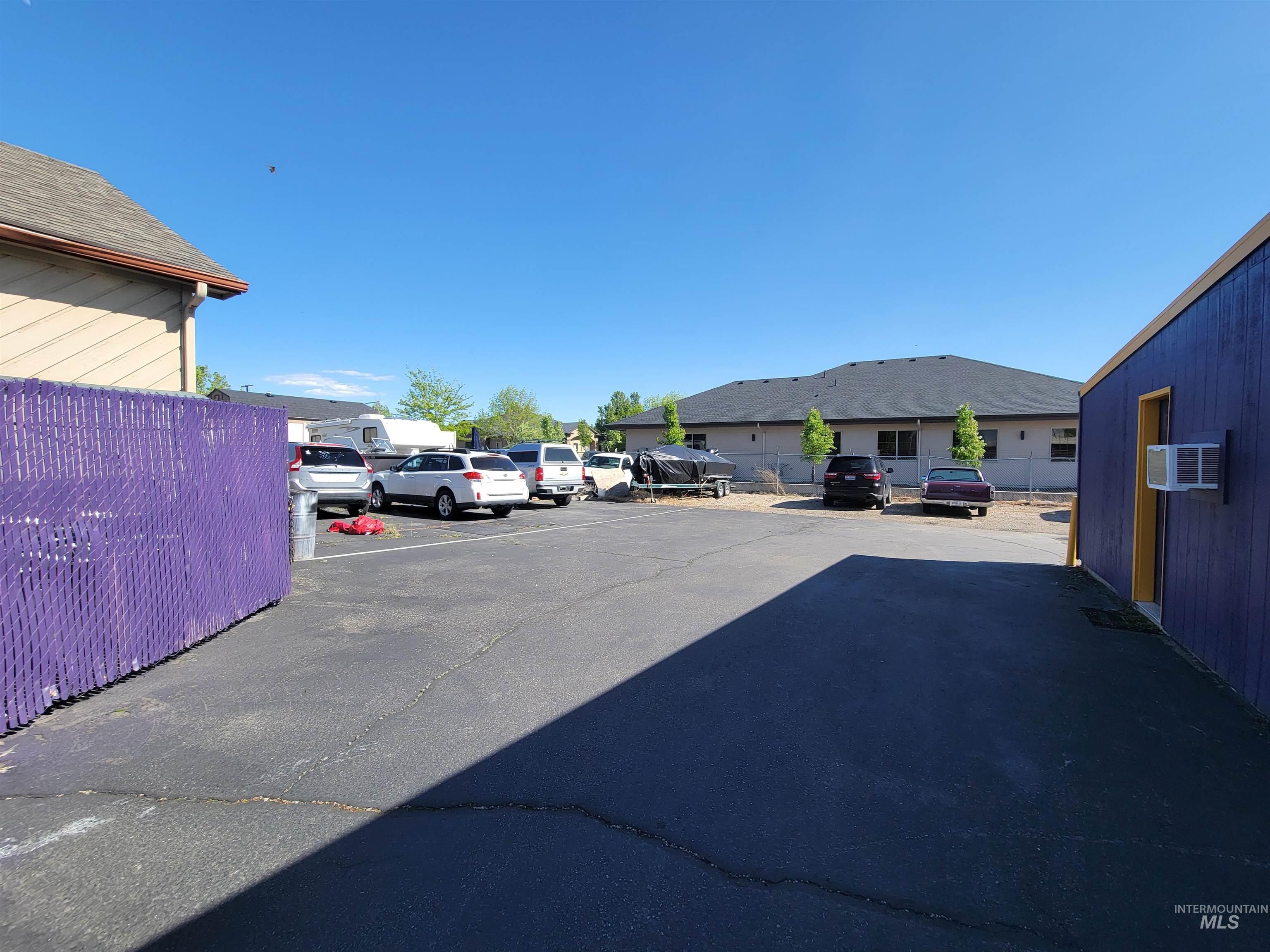 813 E Fairview Property Photo 15