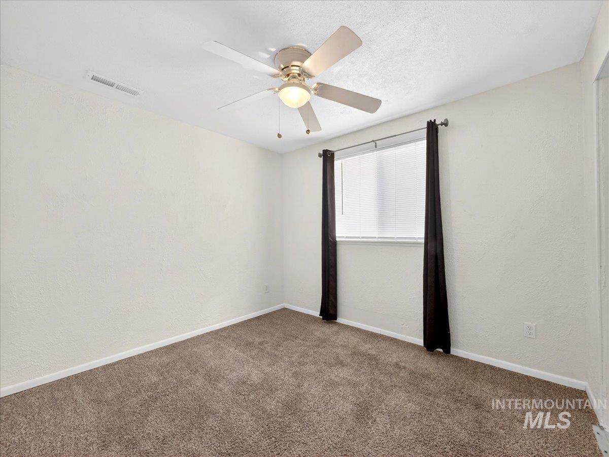 1405 N La Cresta Ave Property Photo 25