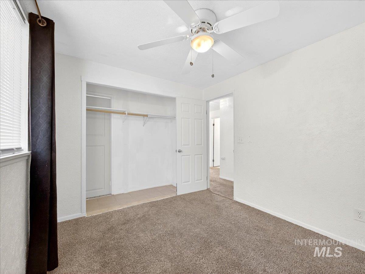 1405 N La Cresta Ave Property Photo 27