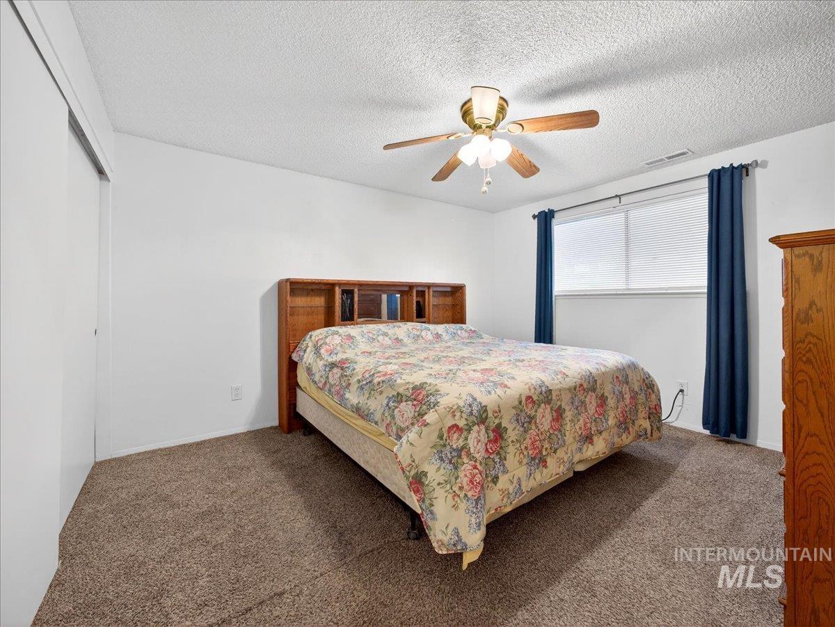 1405 N La Cresta Ave Property Photo 32