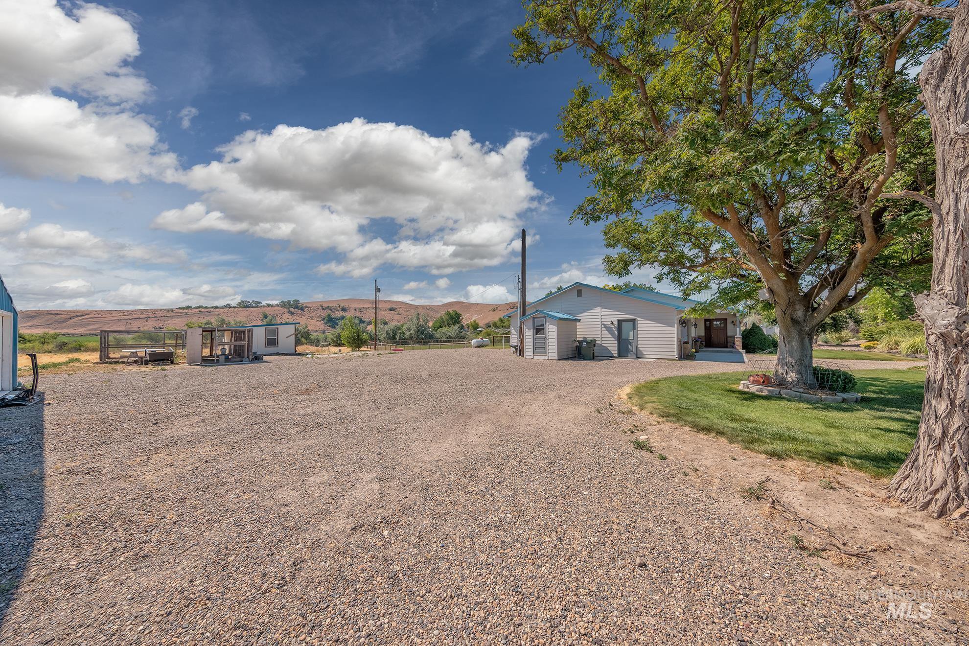 4073 Lincoln Dr Property Photo 44