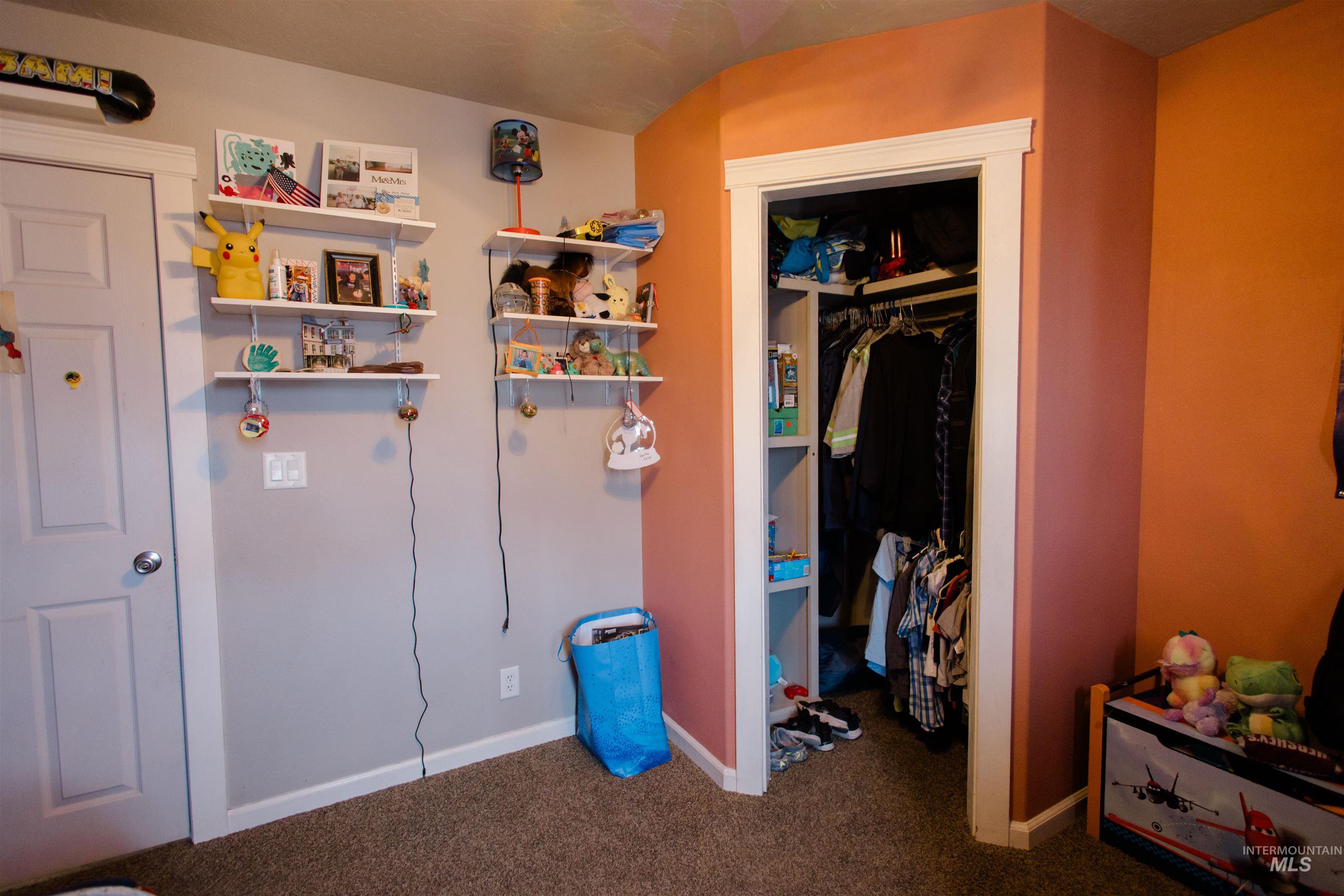 151 Ne Malad Ct. Property Photo 20