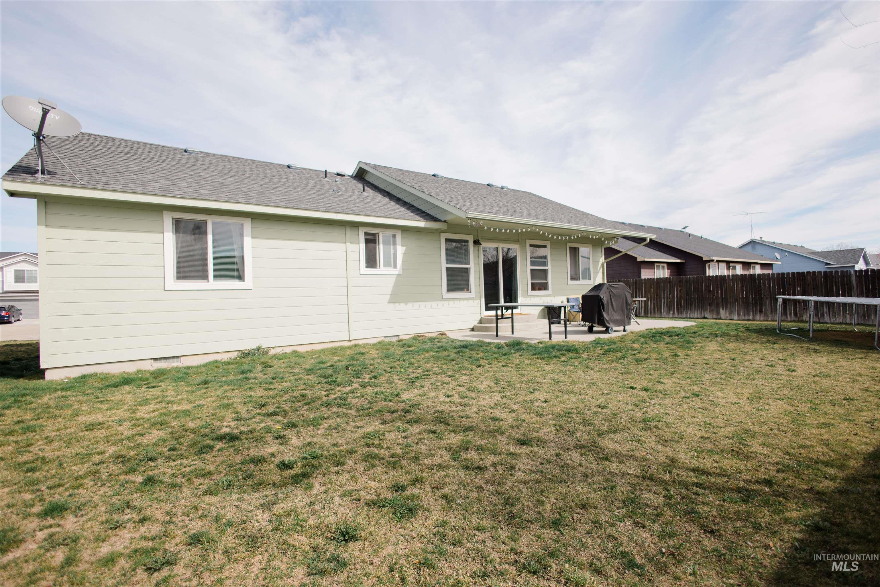 151 Ne Malad Ct. Property Photo 28