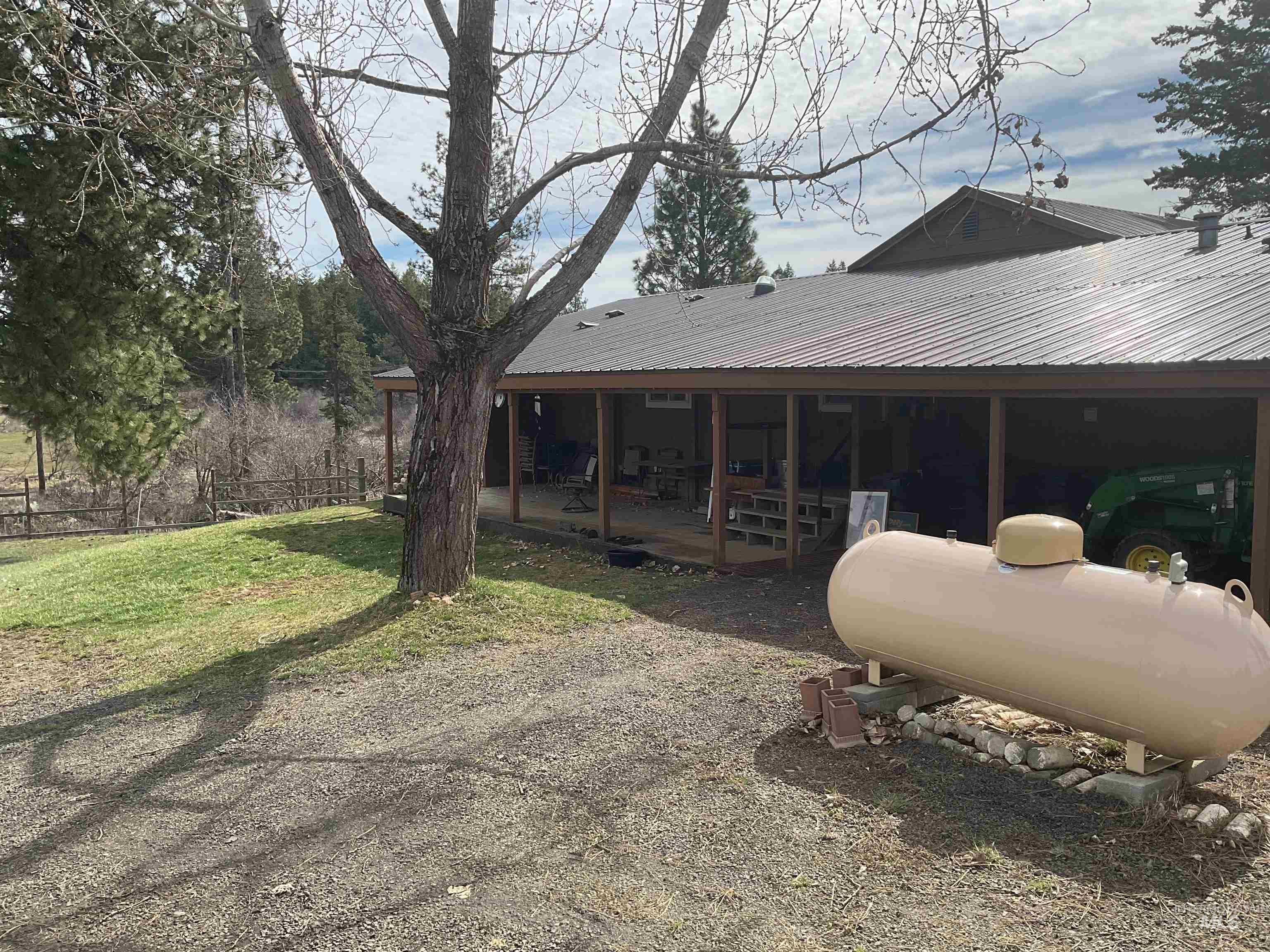 10749 Upper Fords Creek Property Photo 17