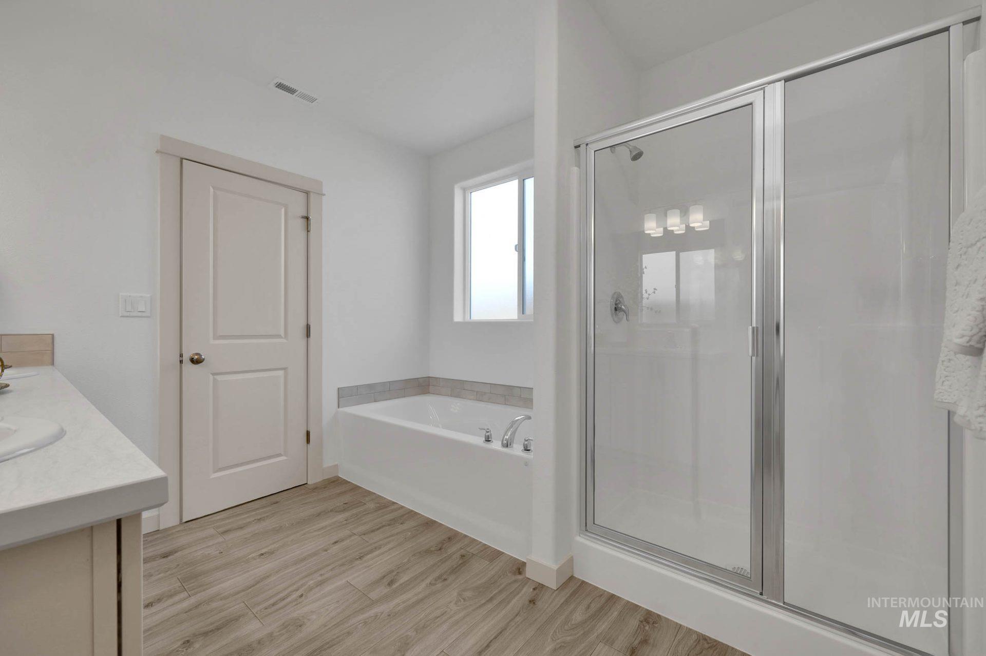 3054 N Lake Moreno Pl Property Photo 17