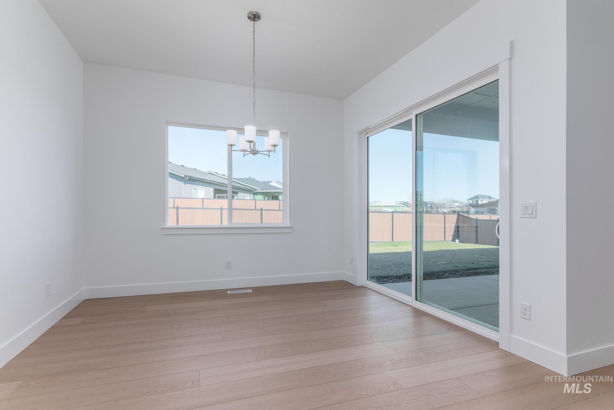 2657 N Silverbell Way Property Photo 6