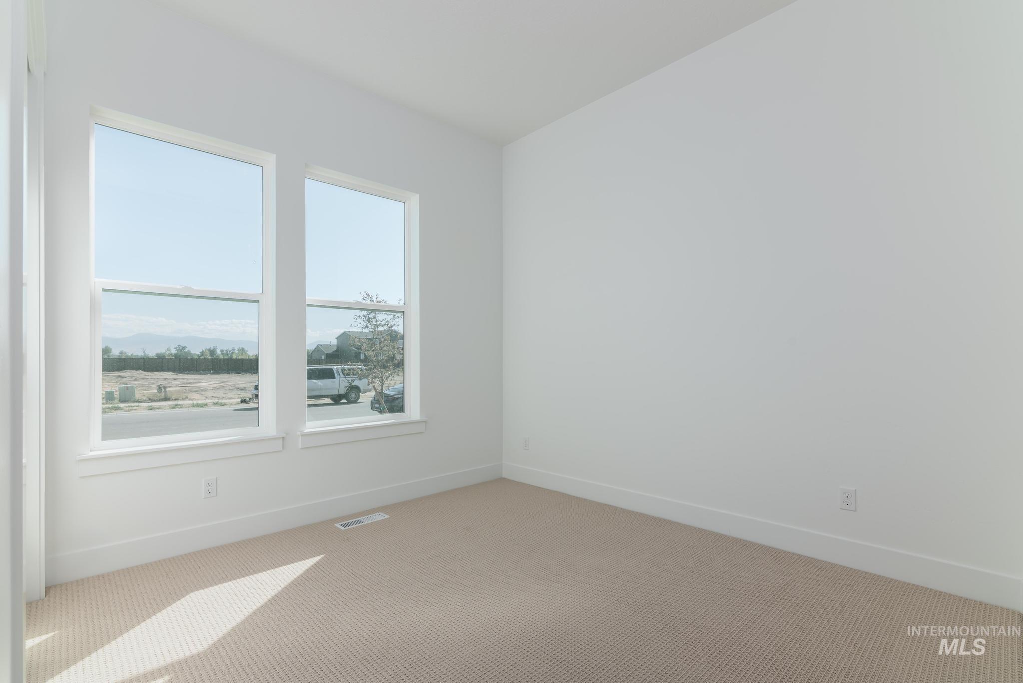 2639 N Silverbell Way Property Photo 22