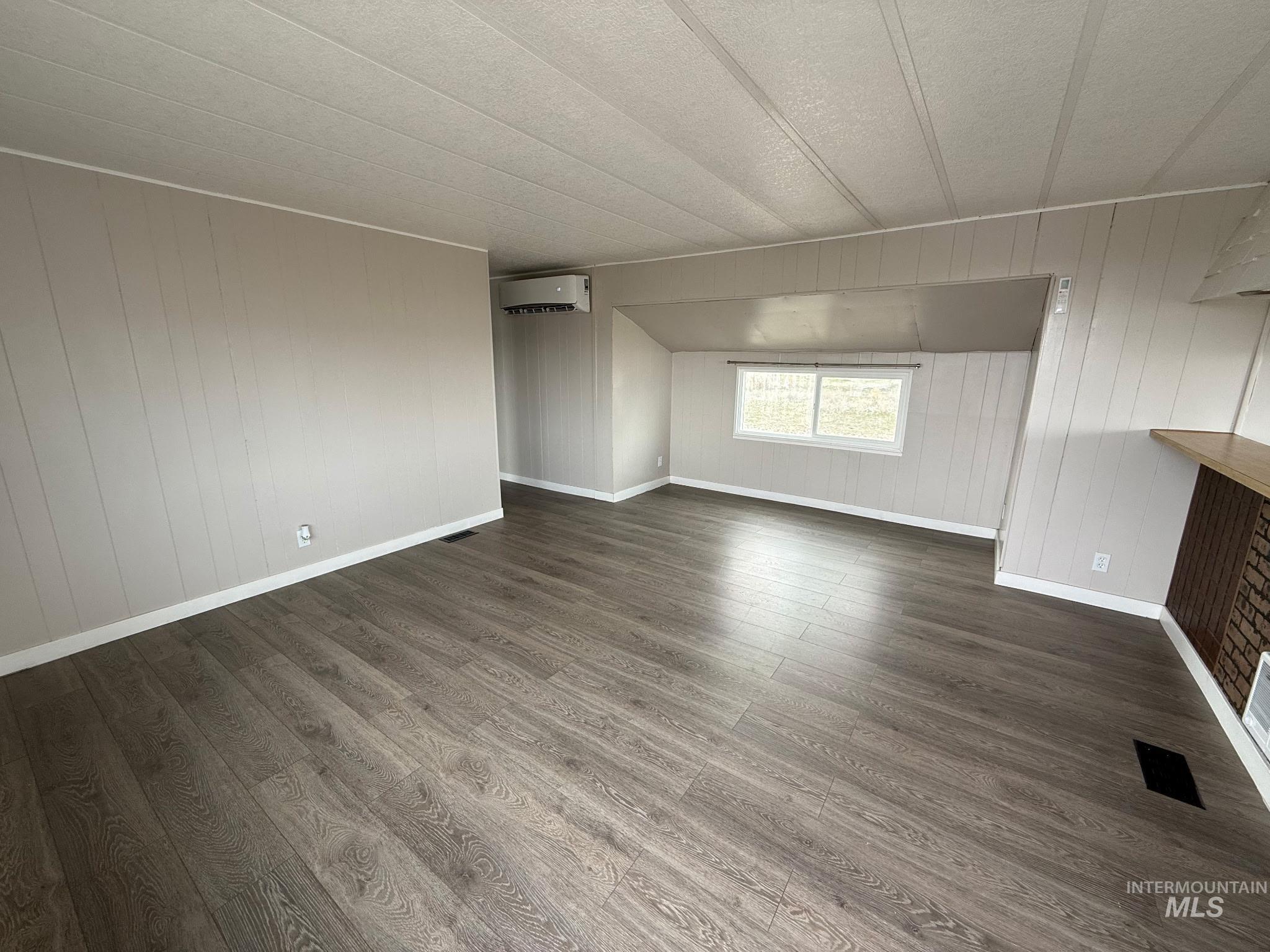 2910 S 1300 E Property Photo 11