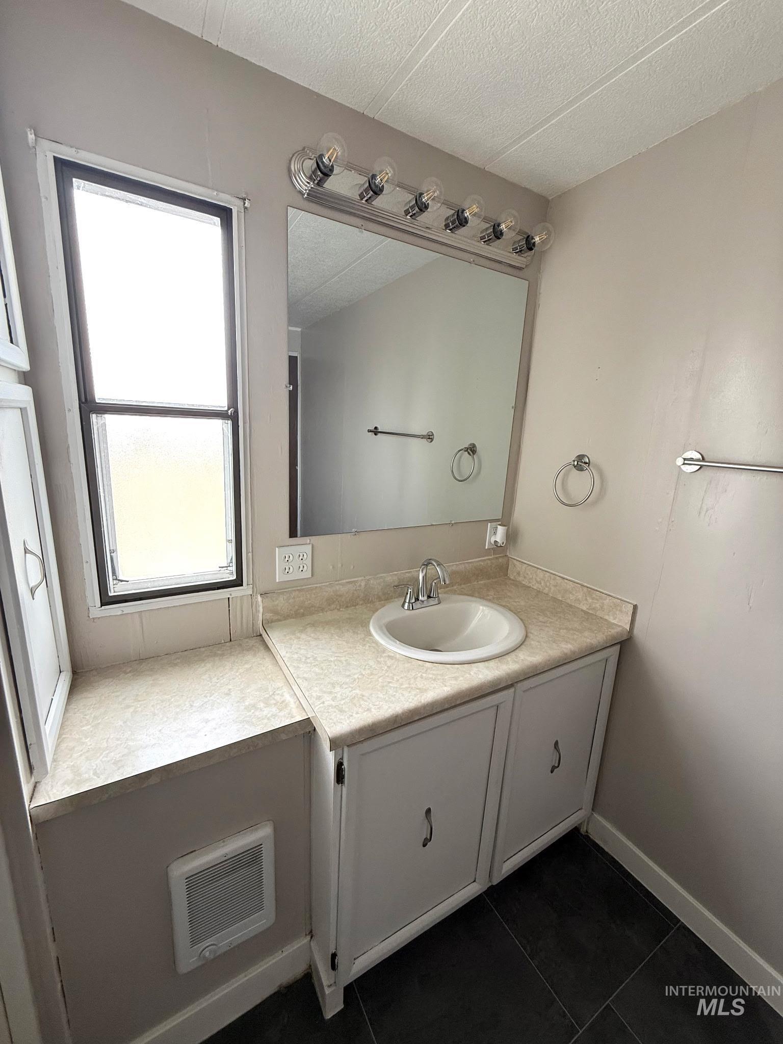 2910 S 1300 E Property Photo 18
