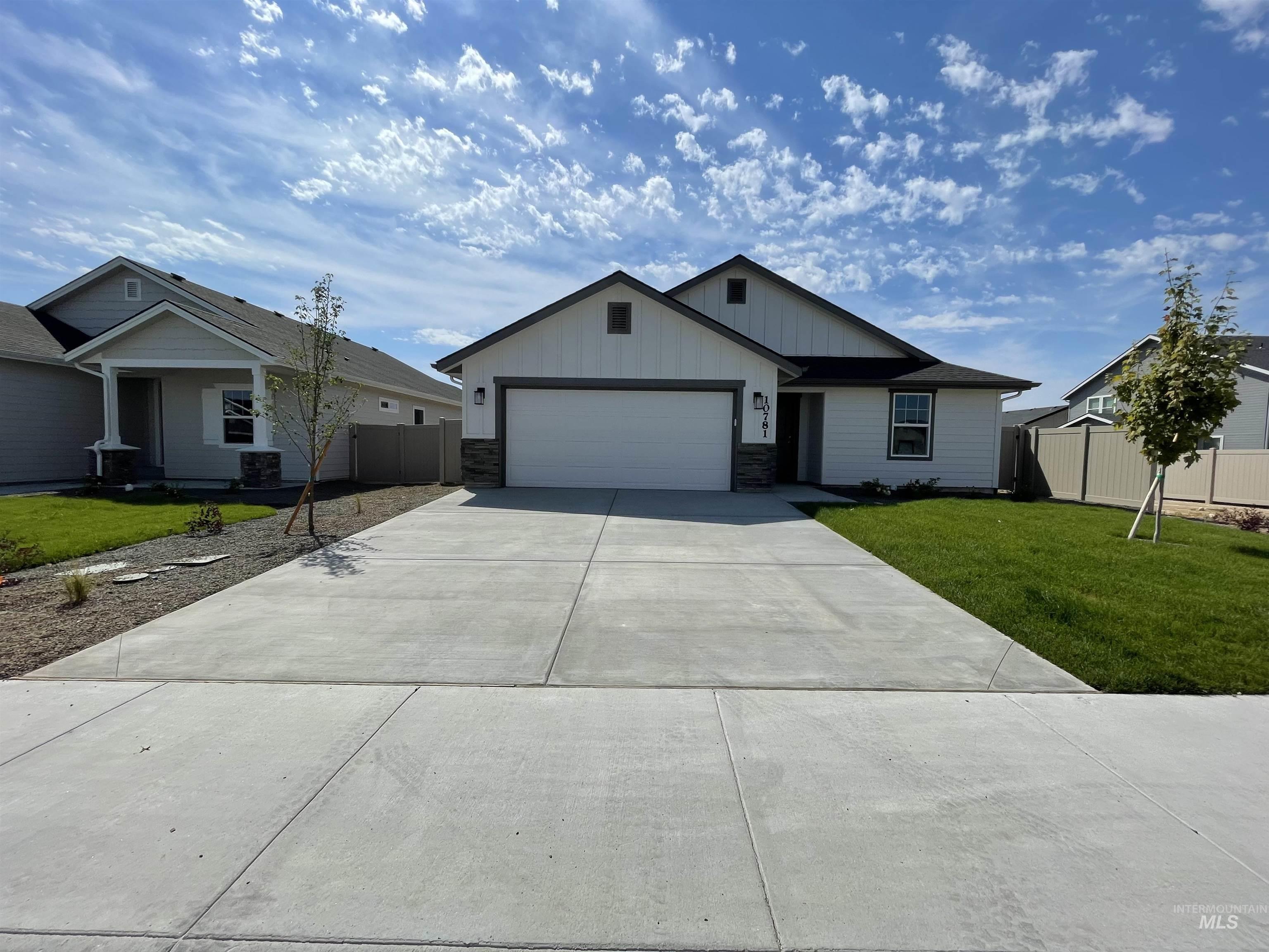 10781 Armuth St Property Photo 1