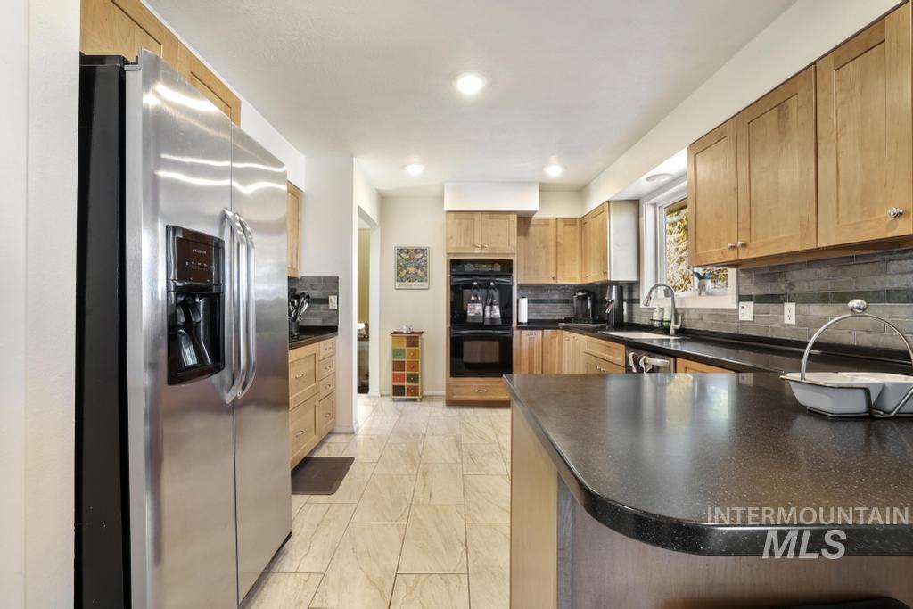 1532 Briarwood Lane Property Photo 8