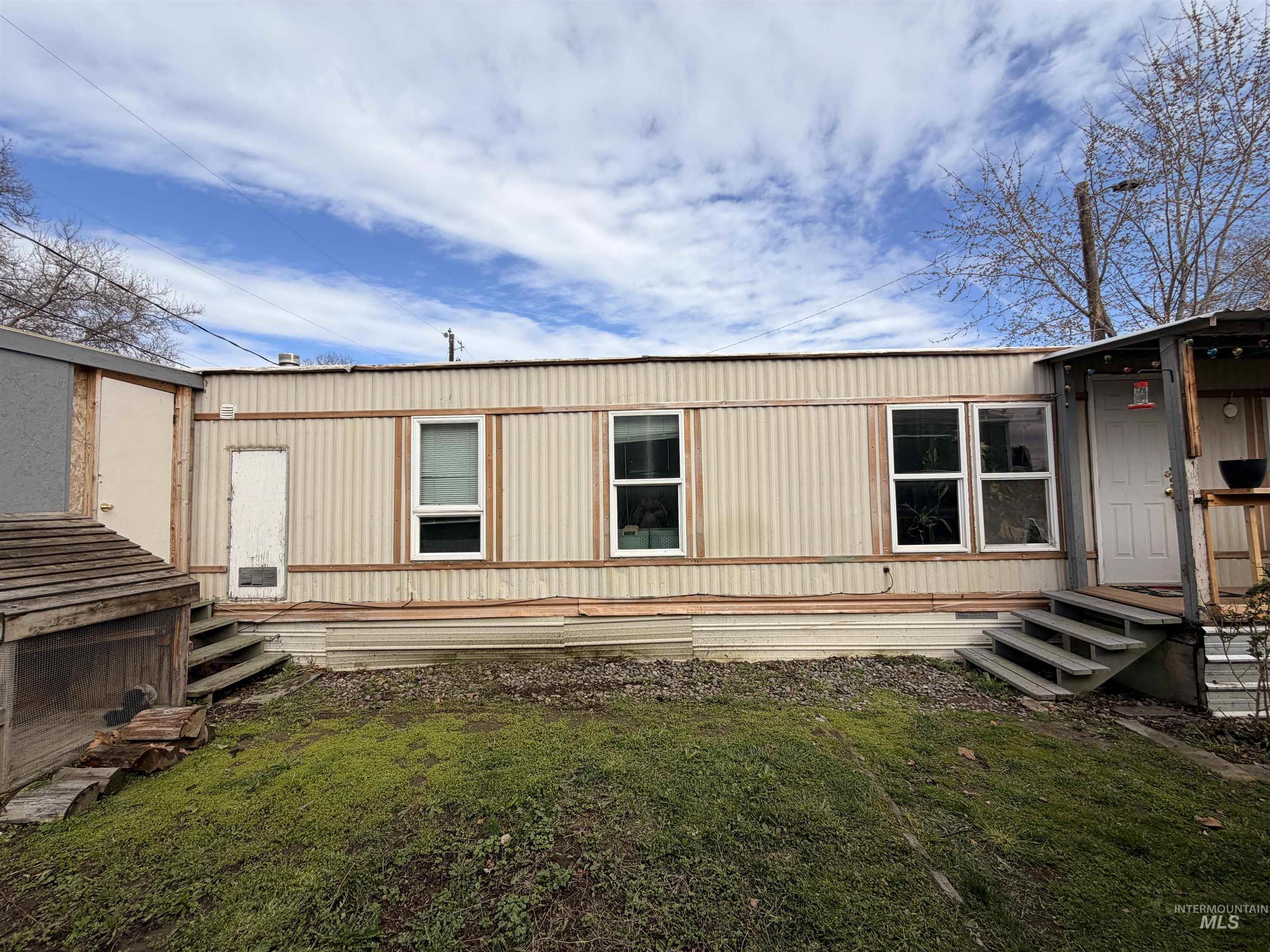 928 Warner Ave Property Photo 35