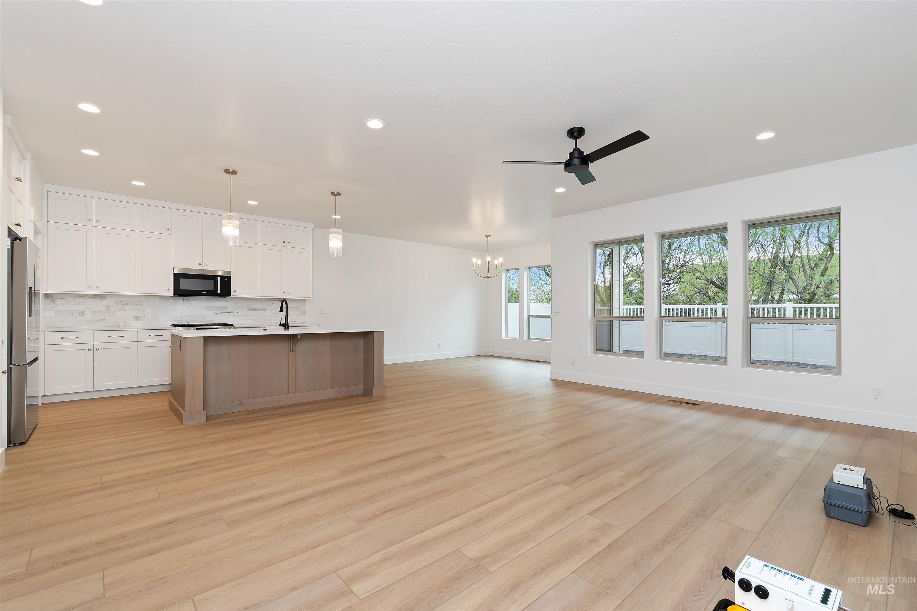 4302 Tropic Way Property Photo 8