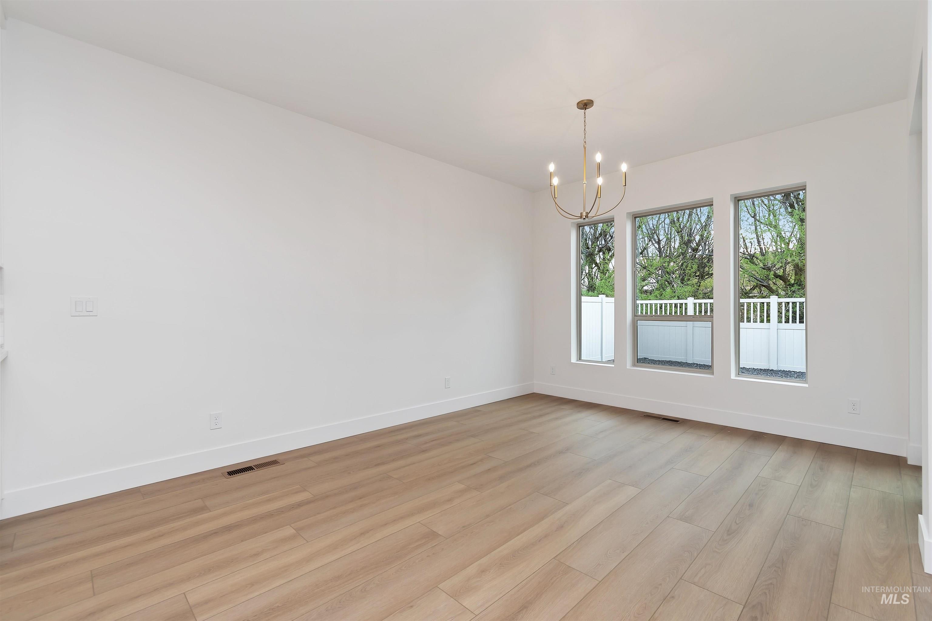 4302 Tropic Way Property Photo 18