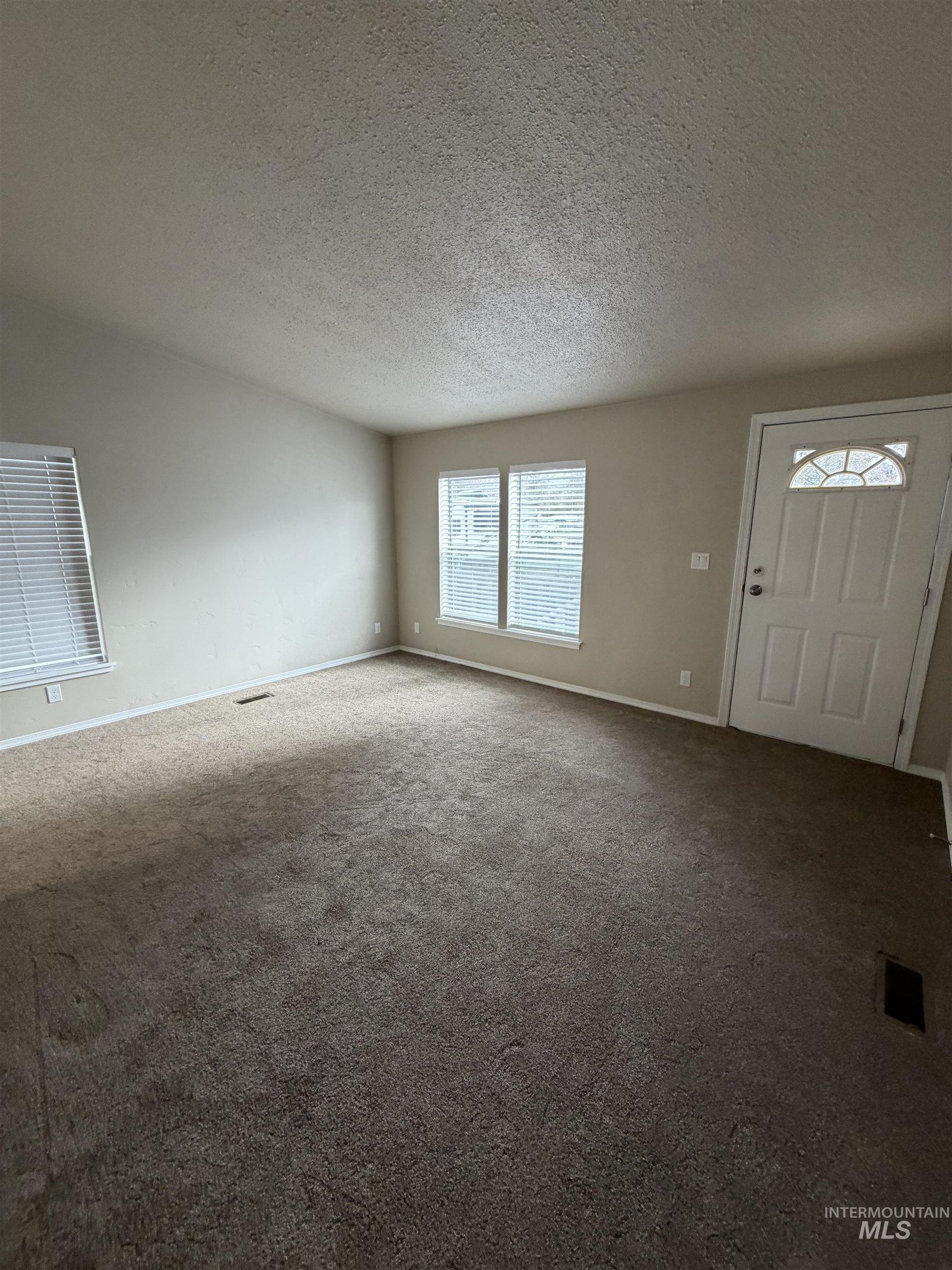 815 E Liberty Property Photo 2