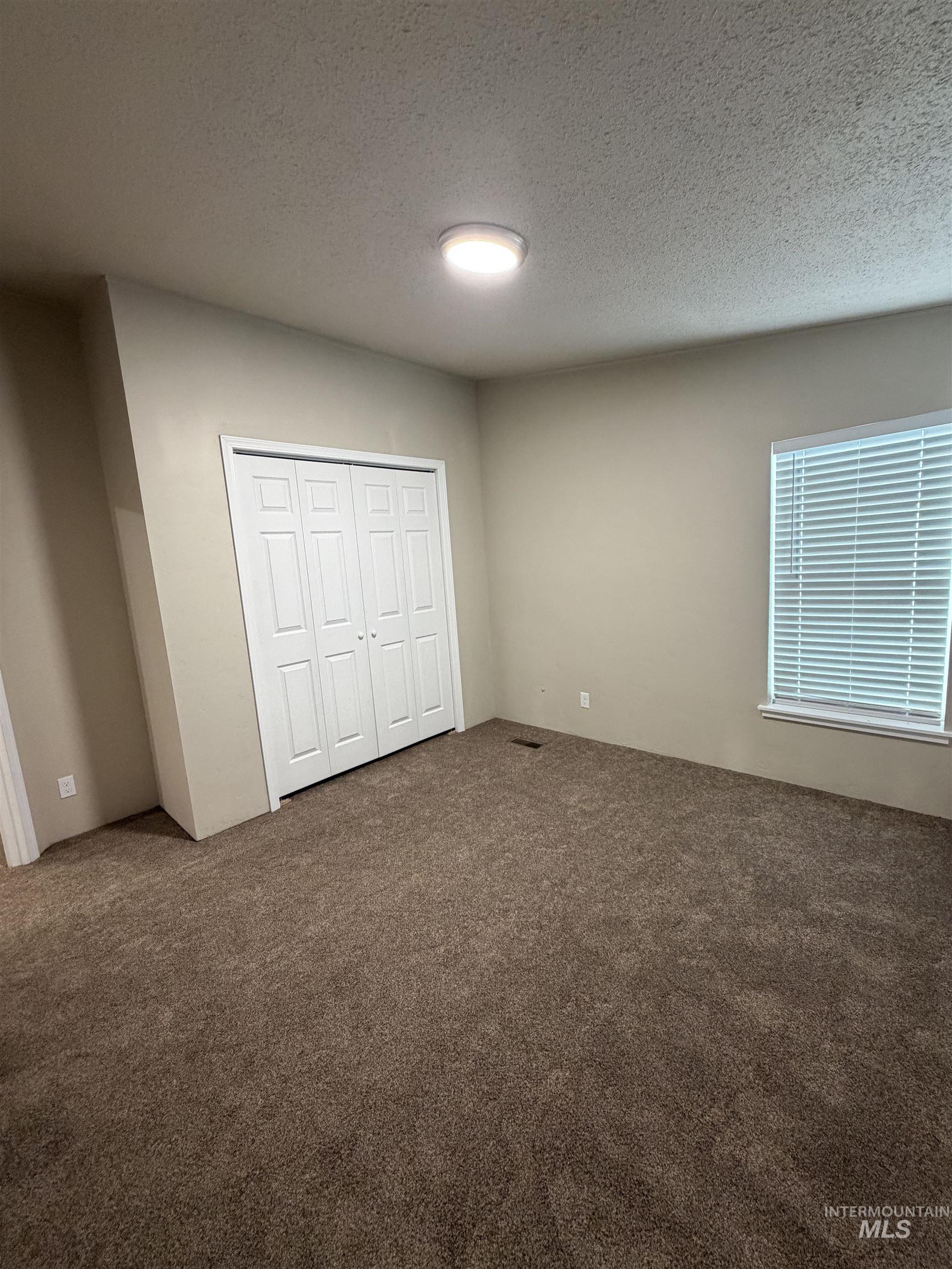 815 E Liberty Property Photo 13