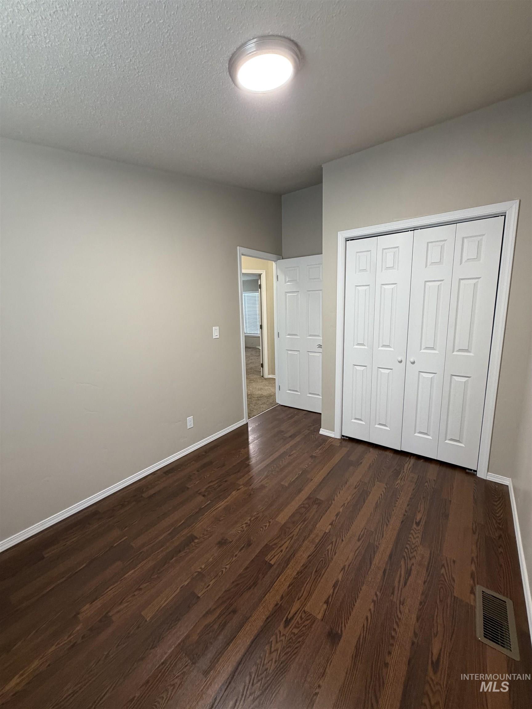 815 E Liberty Property Photo 17