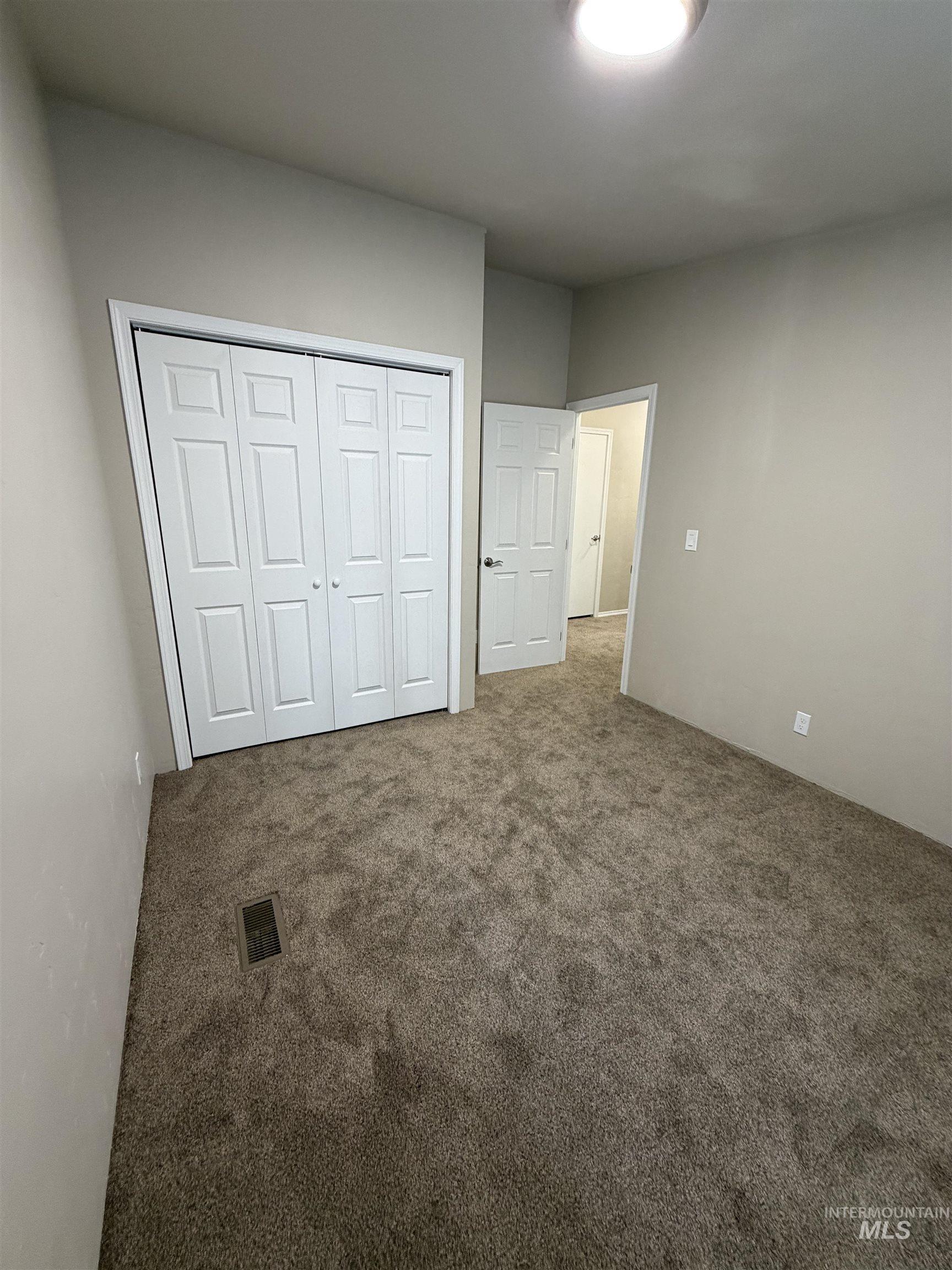 815 E Liberty Property Photo 18