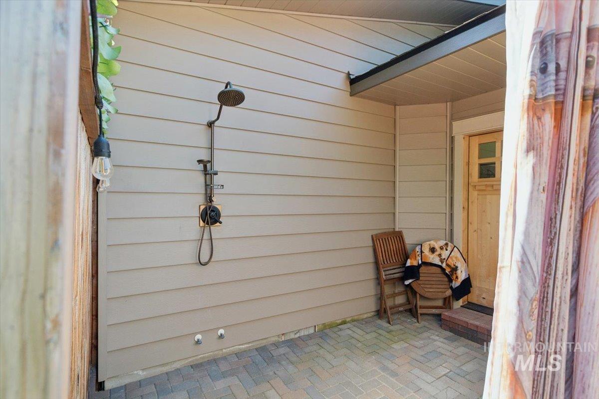 34 & 36 Kevins Way Property Photo 43