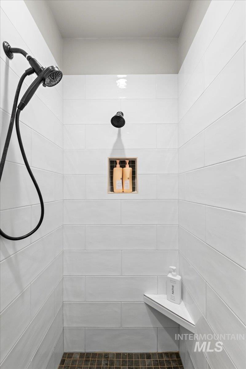 11 Crescent Cir Property Photo 22