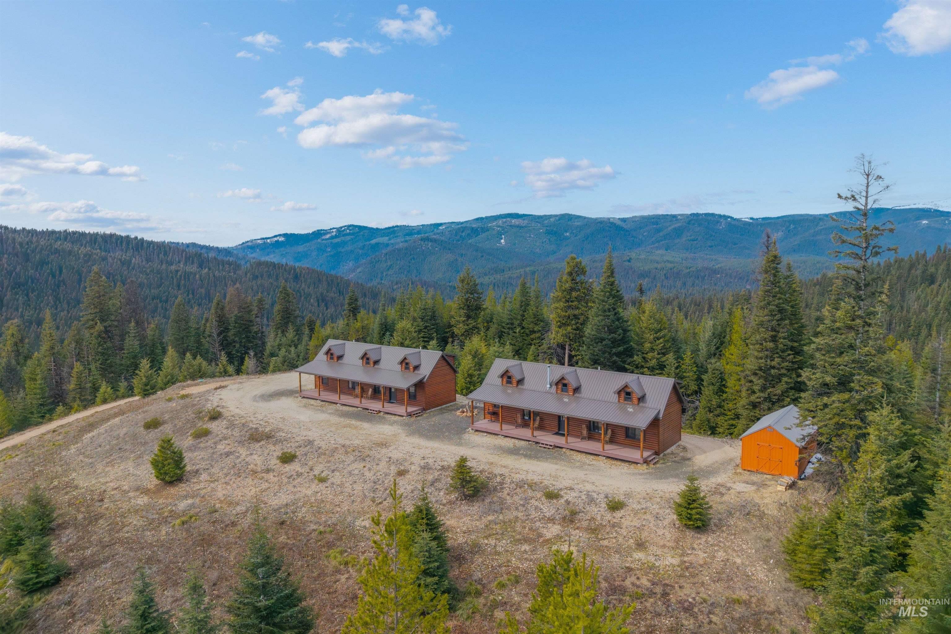 467 Santiam Road Property Photo 1