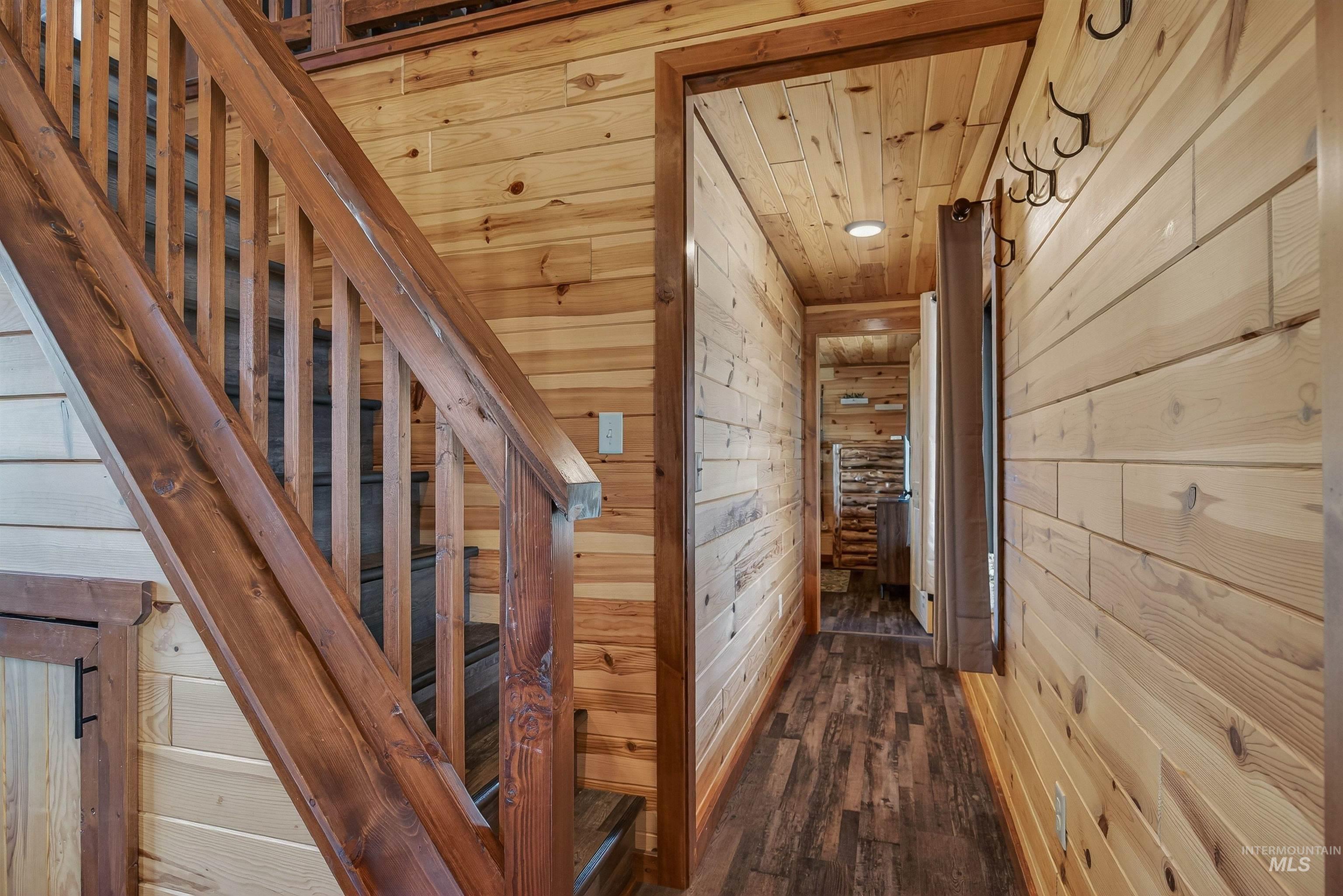 467 Santiam Road Property Photo 19