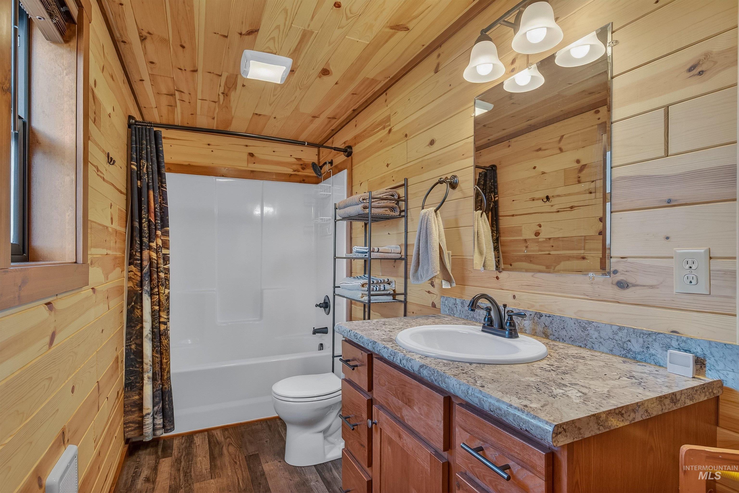467 Santiam Road Property Photo 38