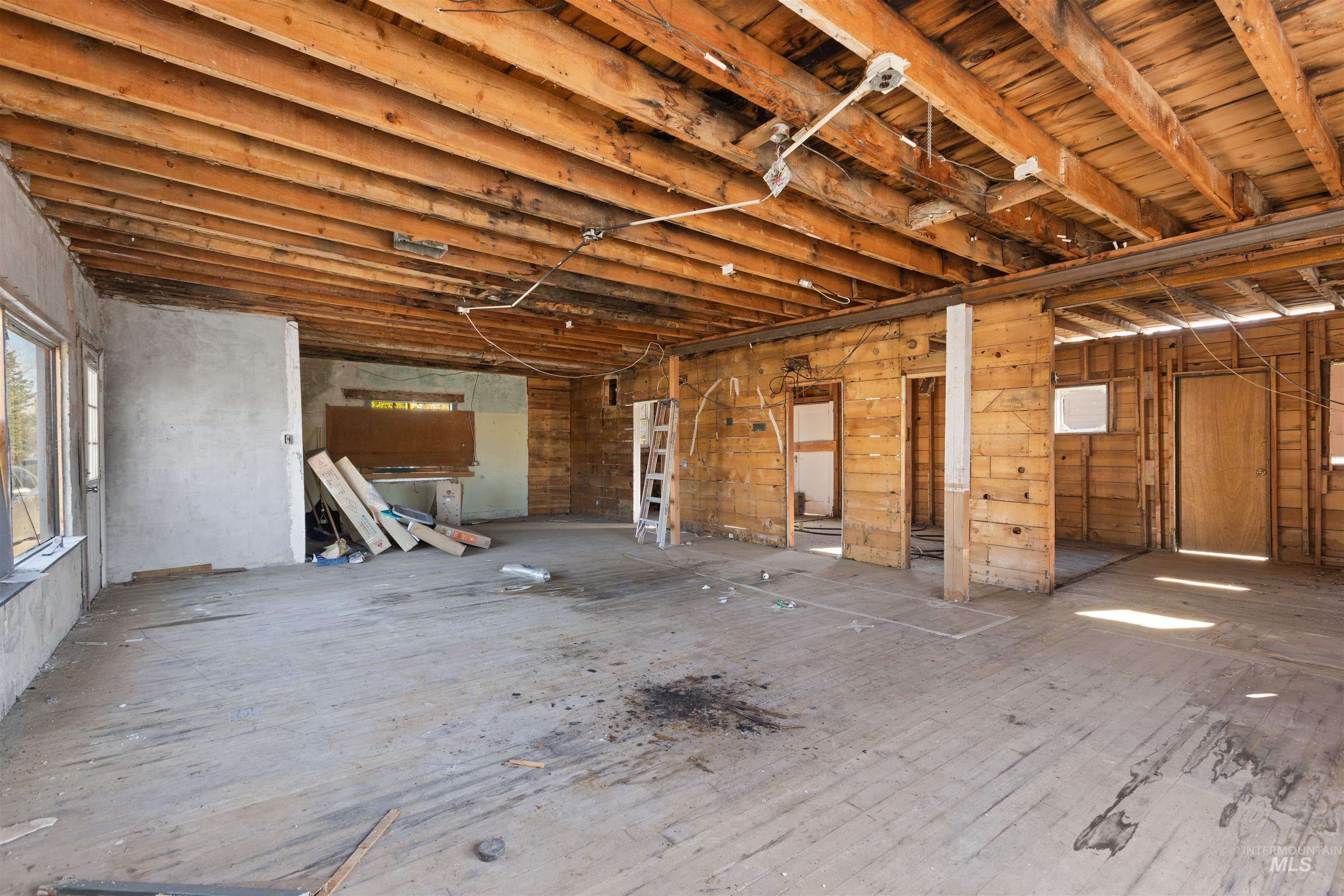 802 N Garden Property Photo 23