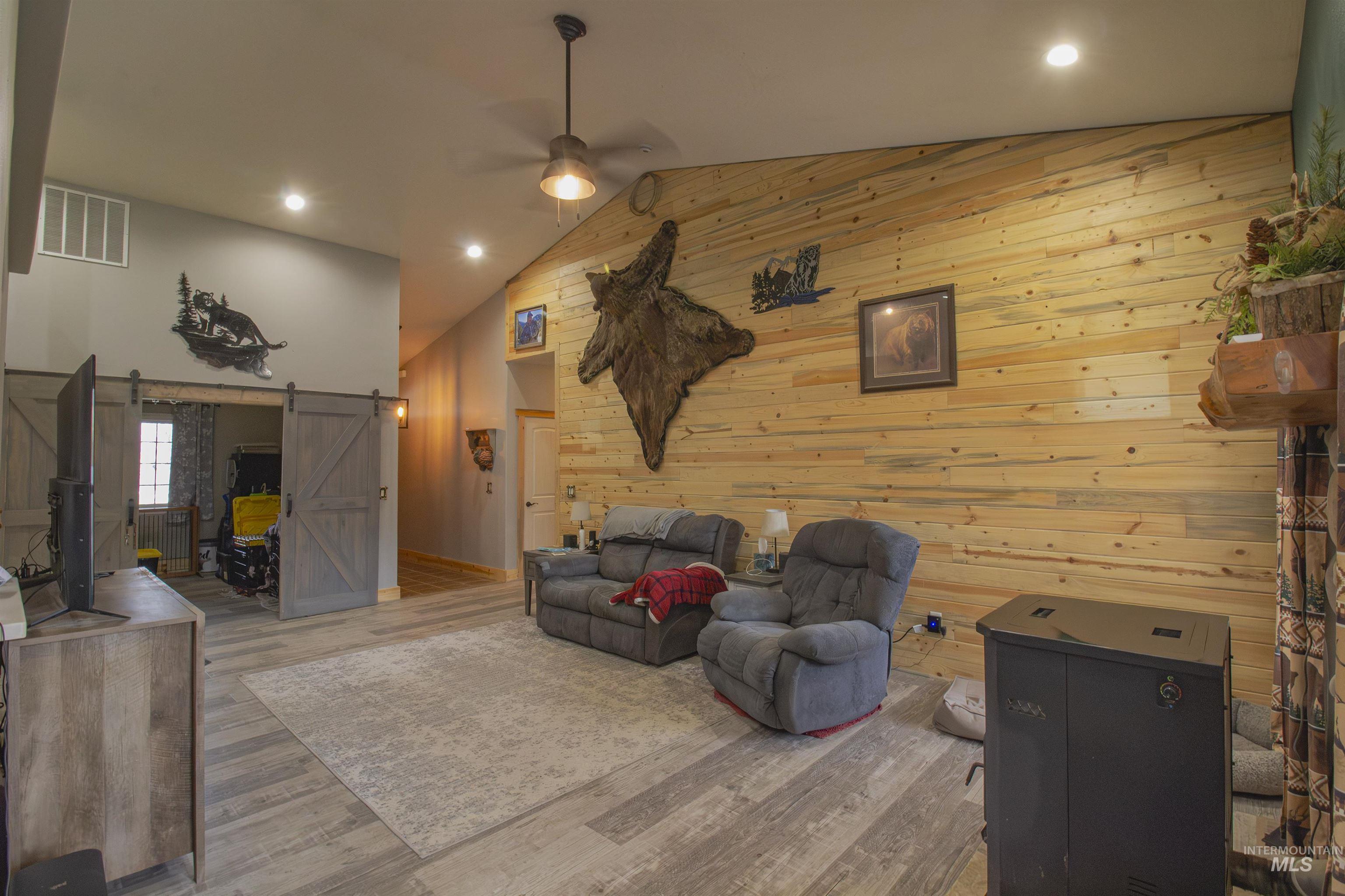2580 Sand Hollow Rd Property Photo 6