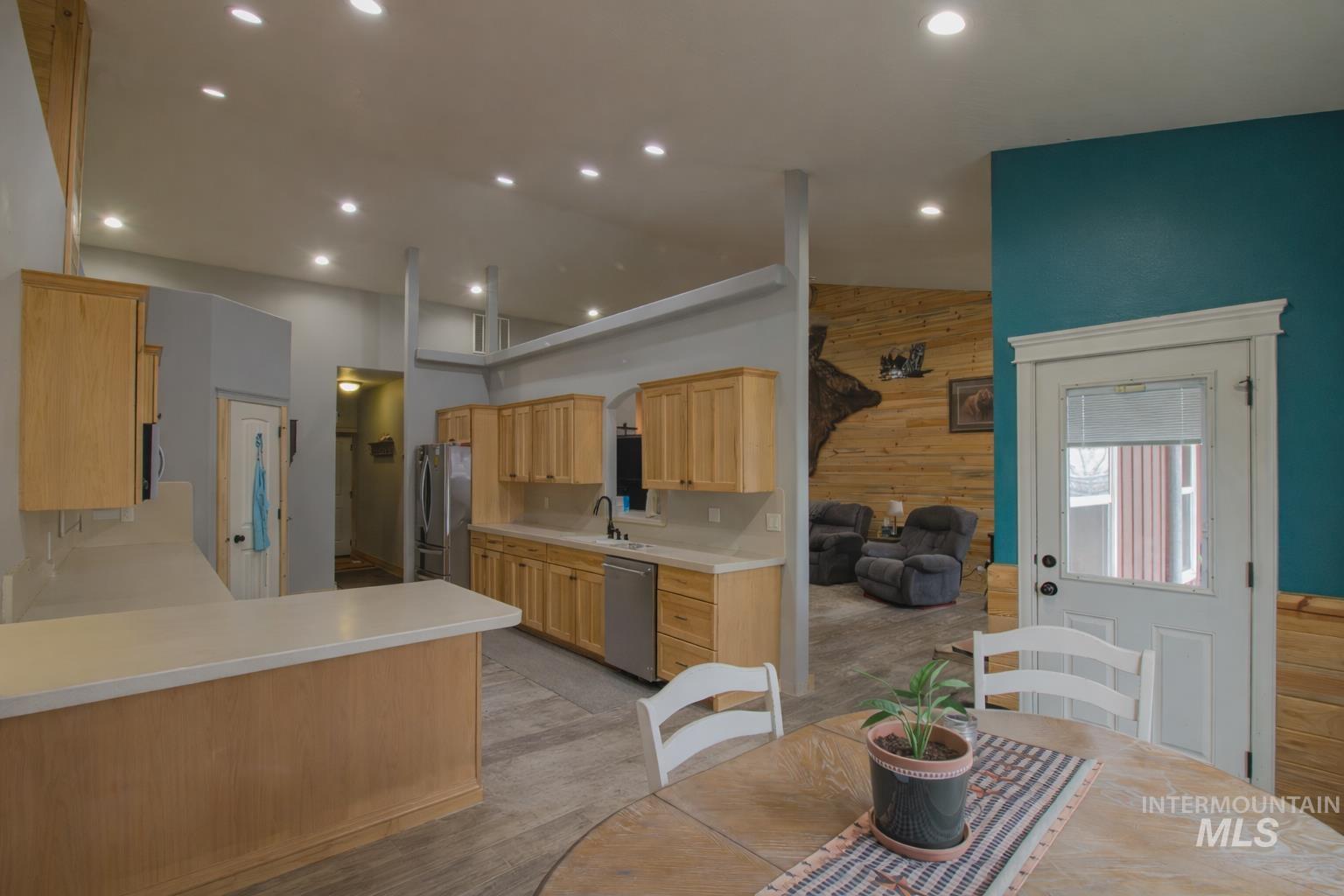2580 Sand Hollow Rd Property Photo 9