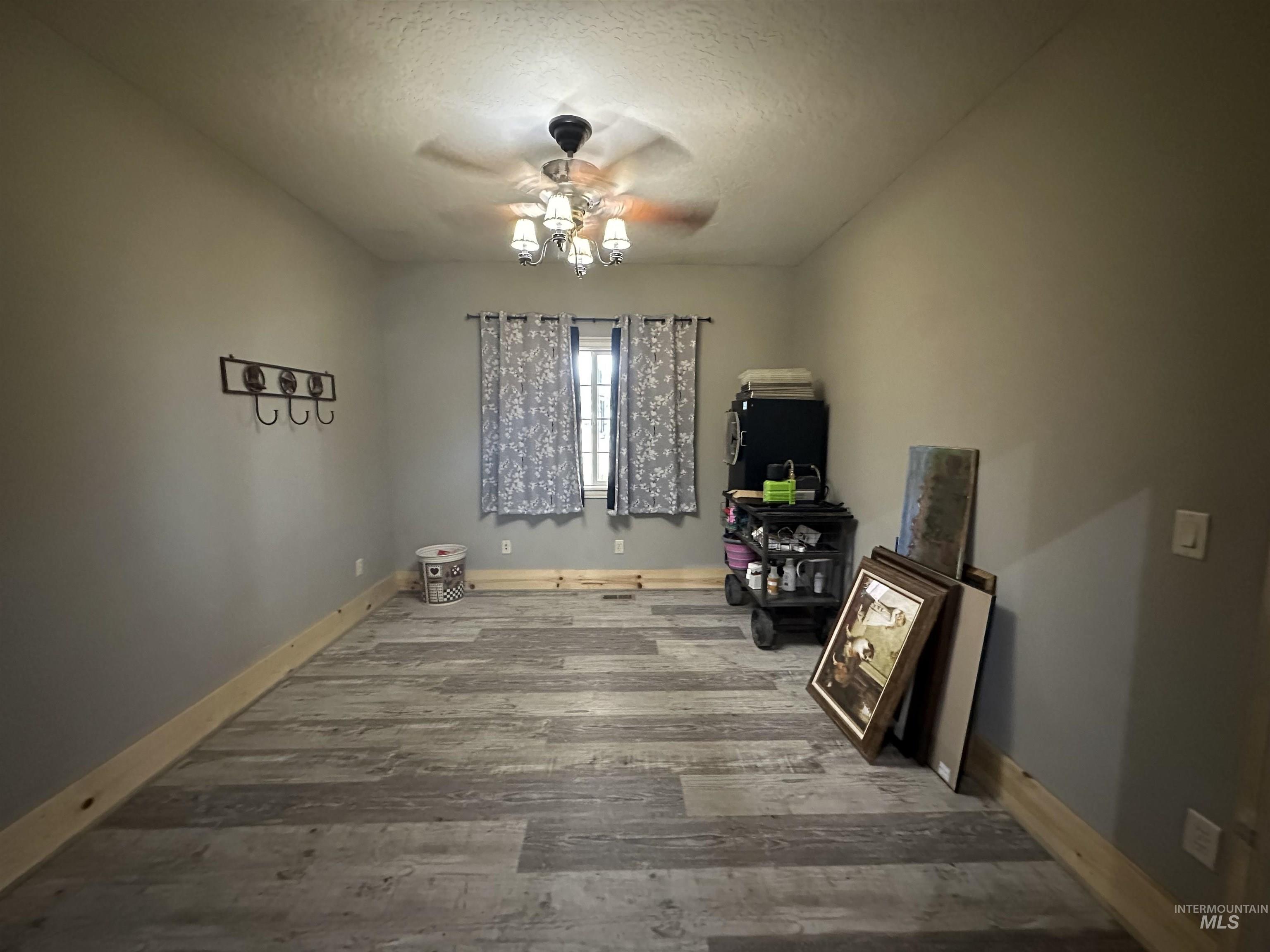 2580 Sand Hollow Rd Property Photo 13
