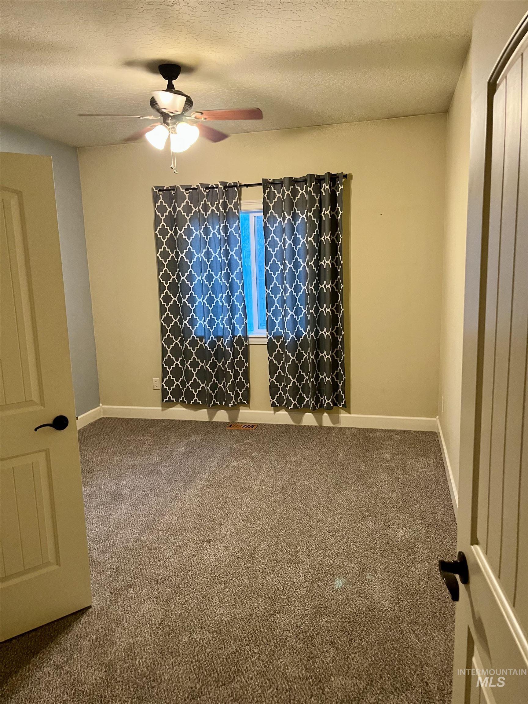 2580 Sand Hollow Rd Property Photo 15