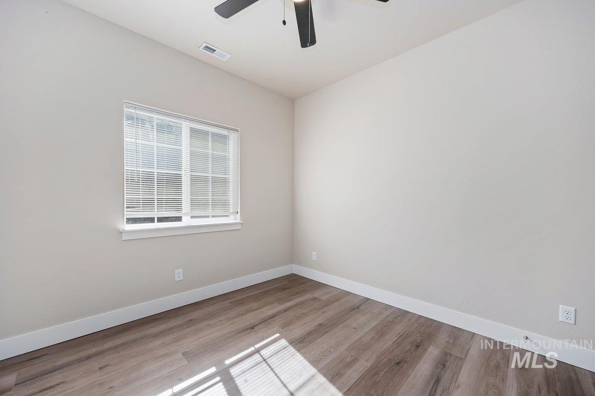 1583 Lagoon Lane Property Photo 28