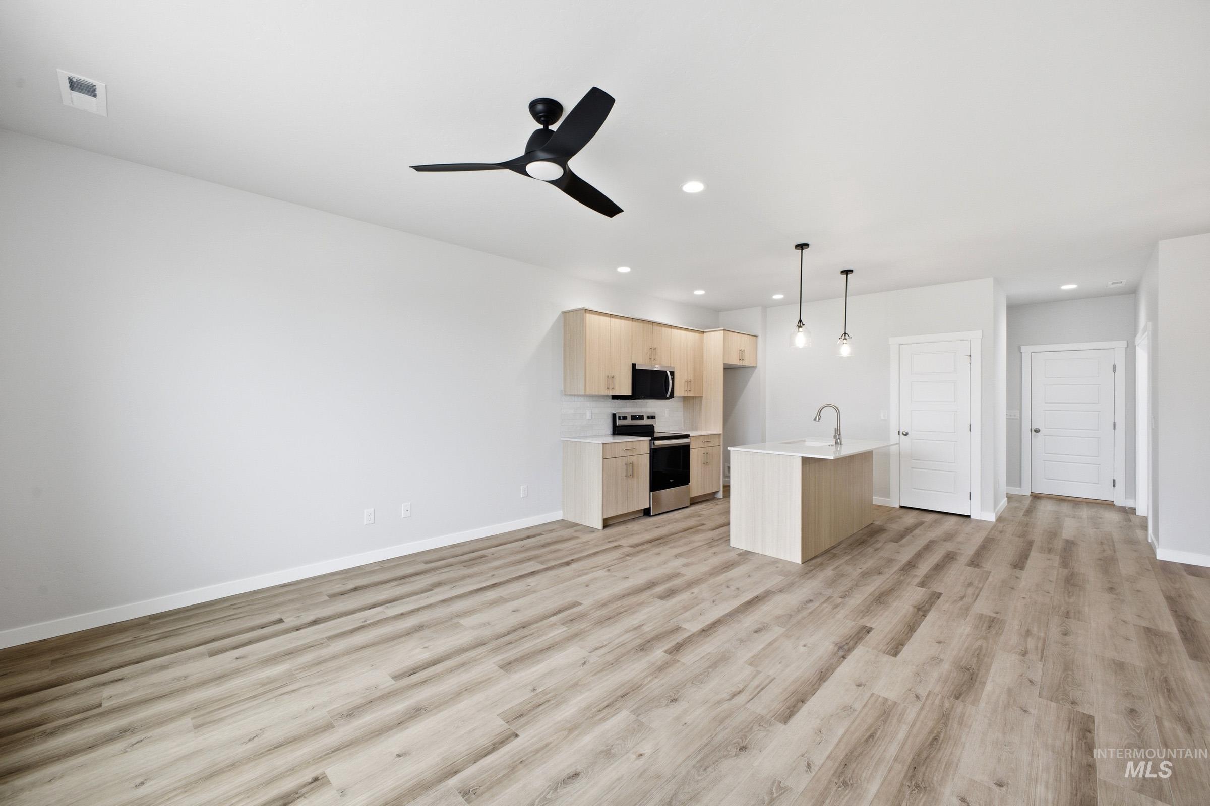 6771 W Fairy Falls Dr Property Photo 9