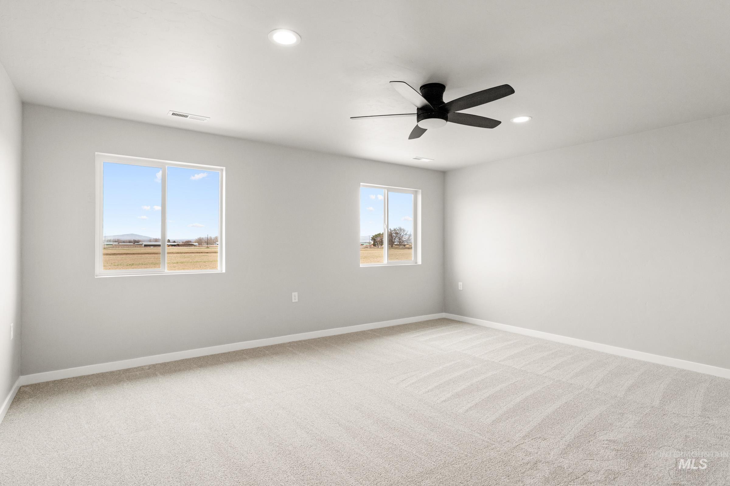 5242 E Phelps Lake Dr Property Photo 19