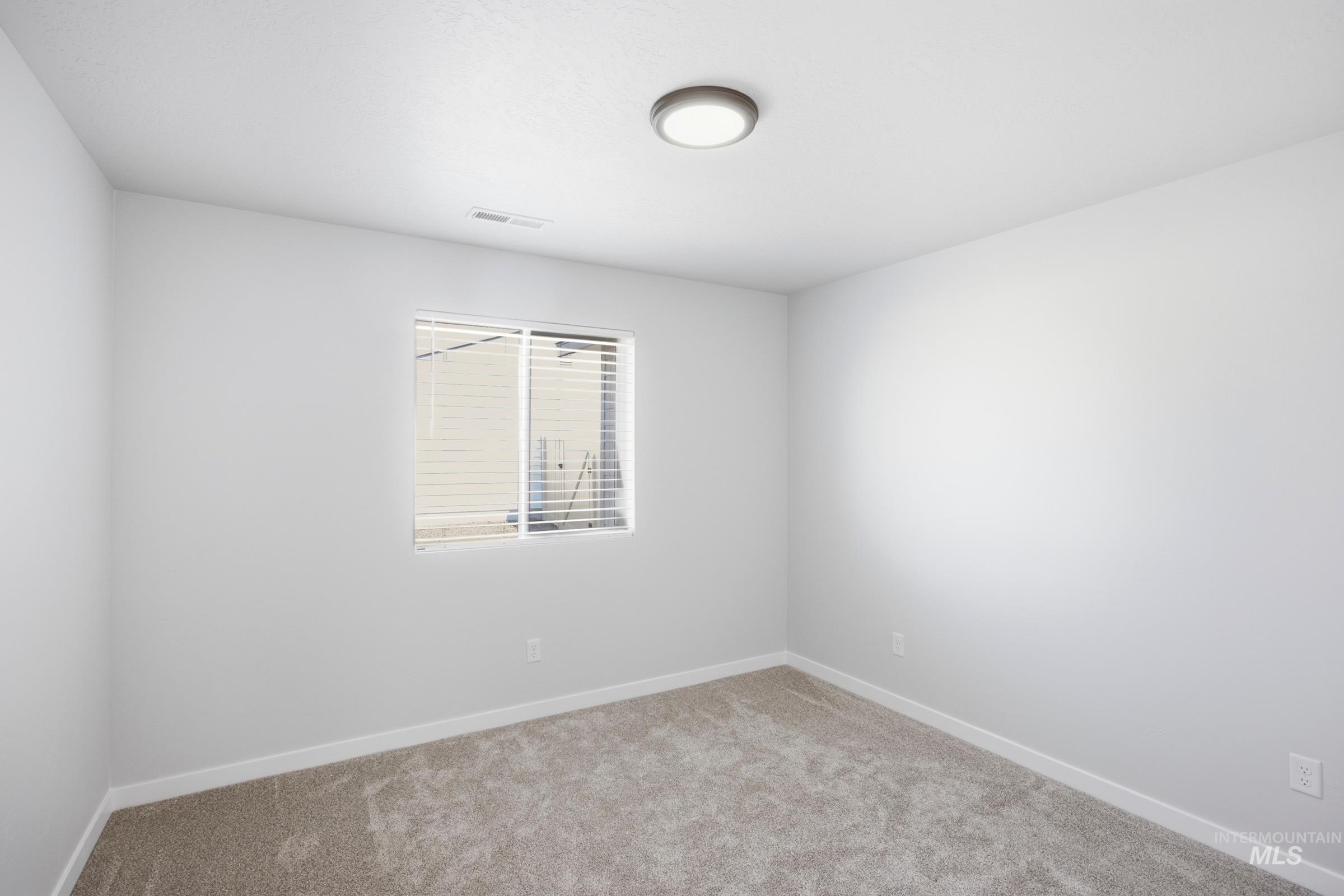 5270 E Phelps Lake Dr Property Photo 14