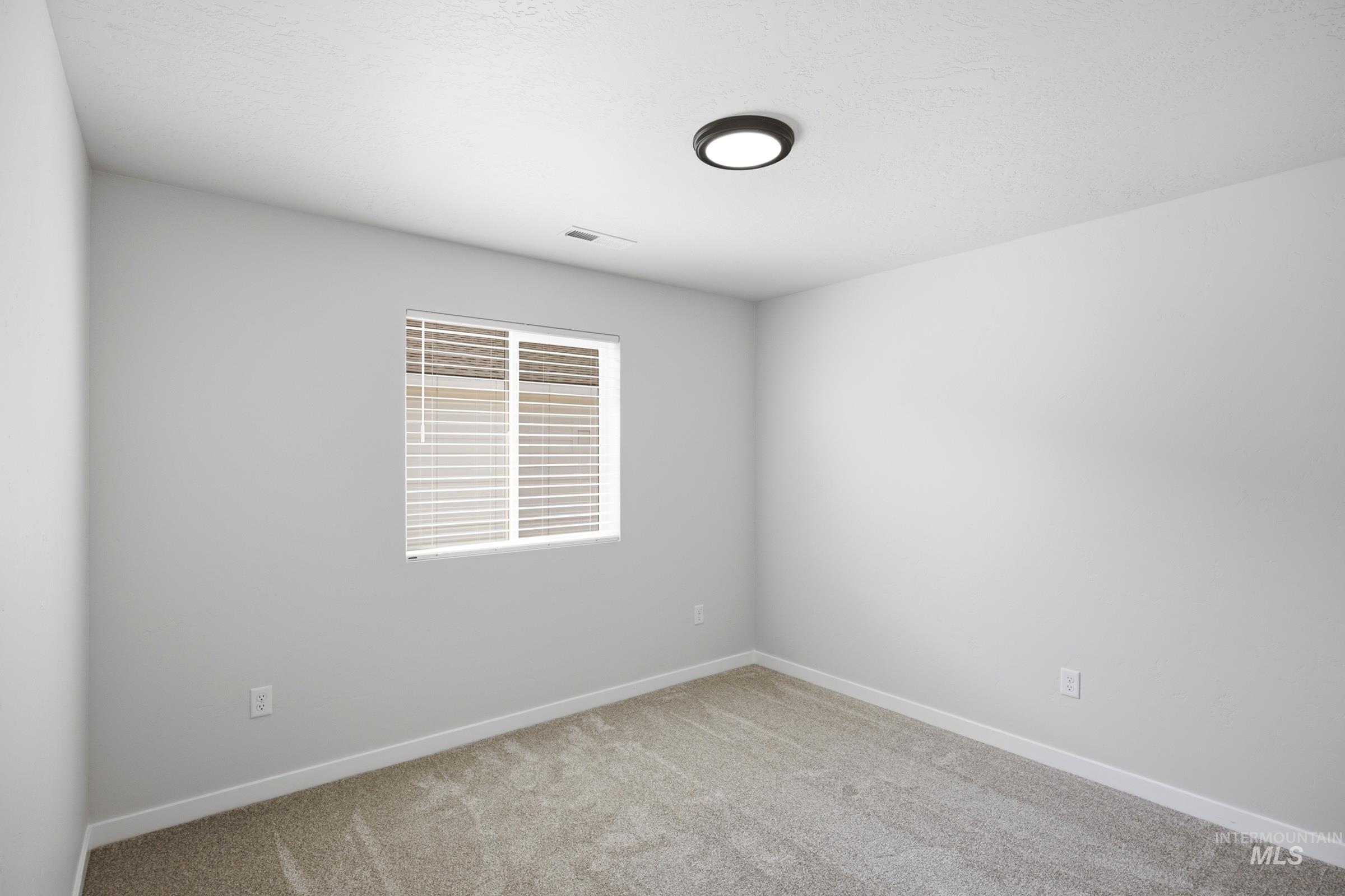 5270 E Phelps Lake Dr Property Photo 16
