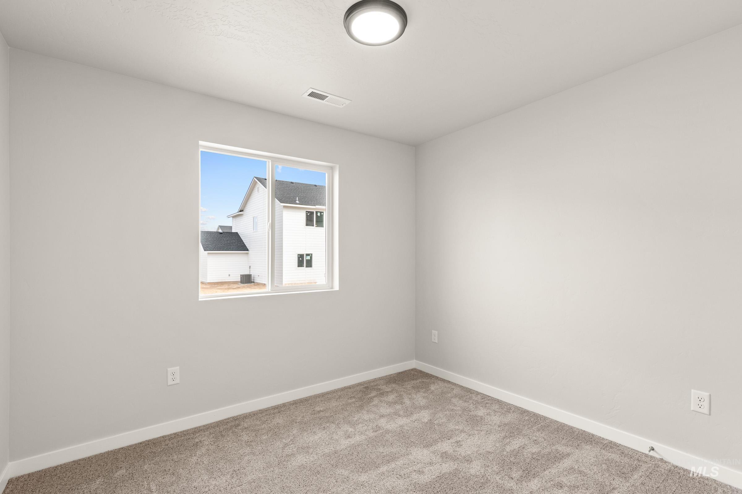 13704 Redway Ct Property Photo 12