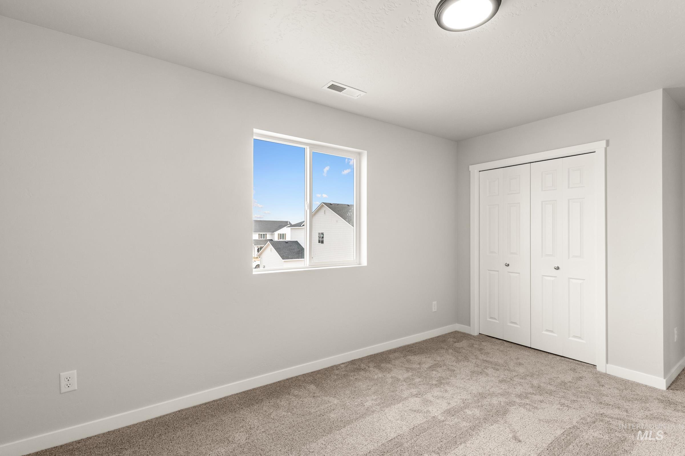 13704 Redway Ct Property Photo 15