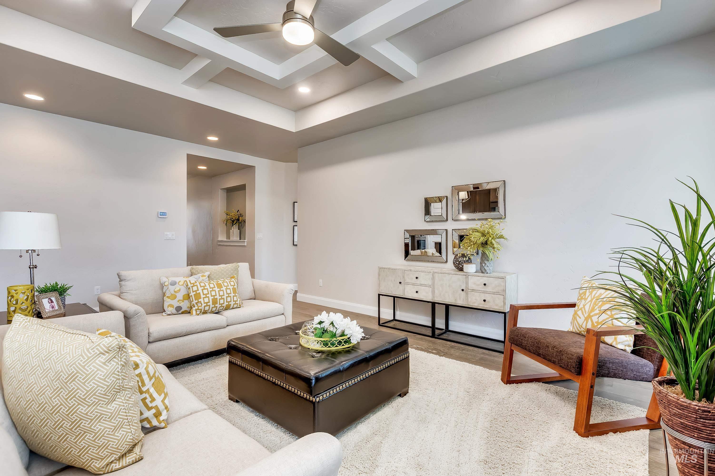 98979286 Property Photo 2