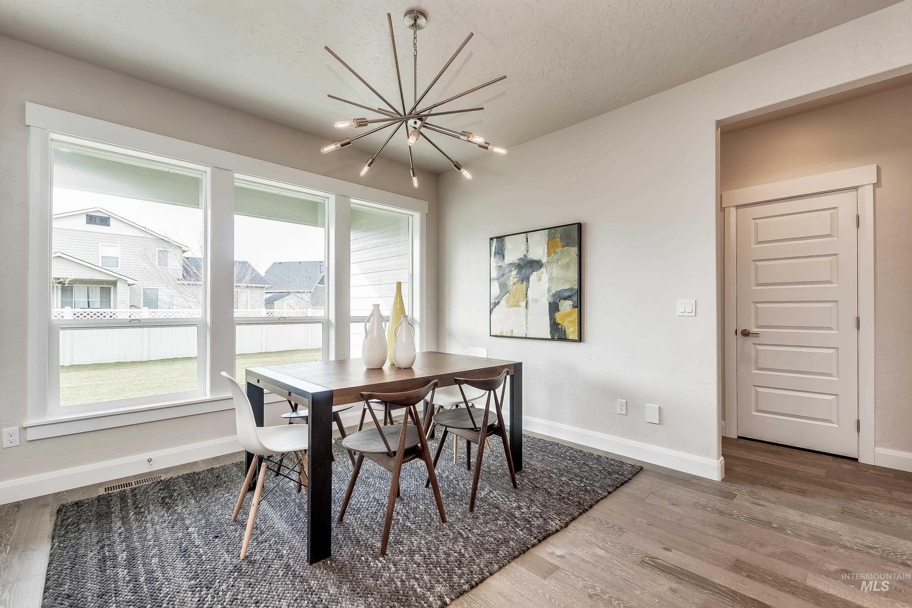 98979286 Property Photo 14