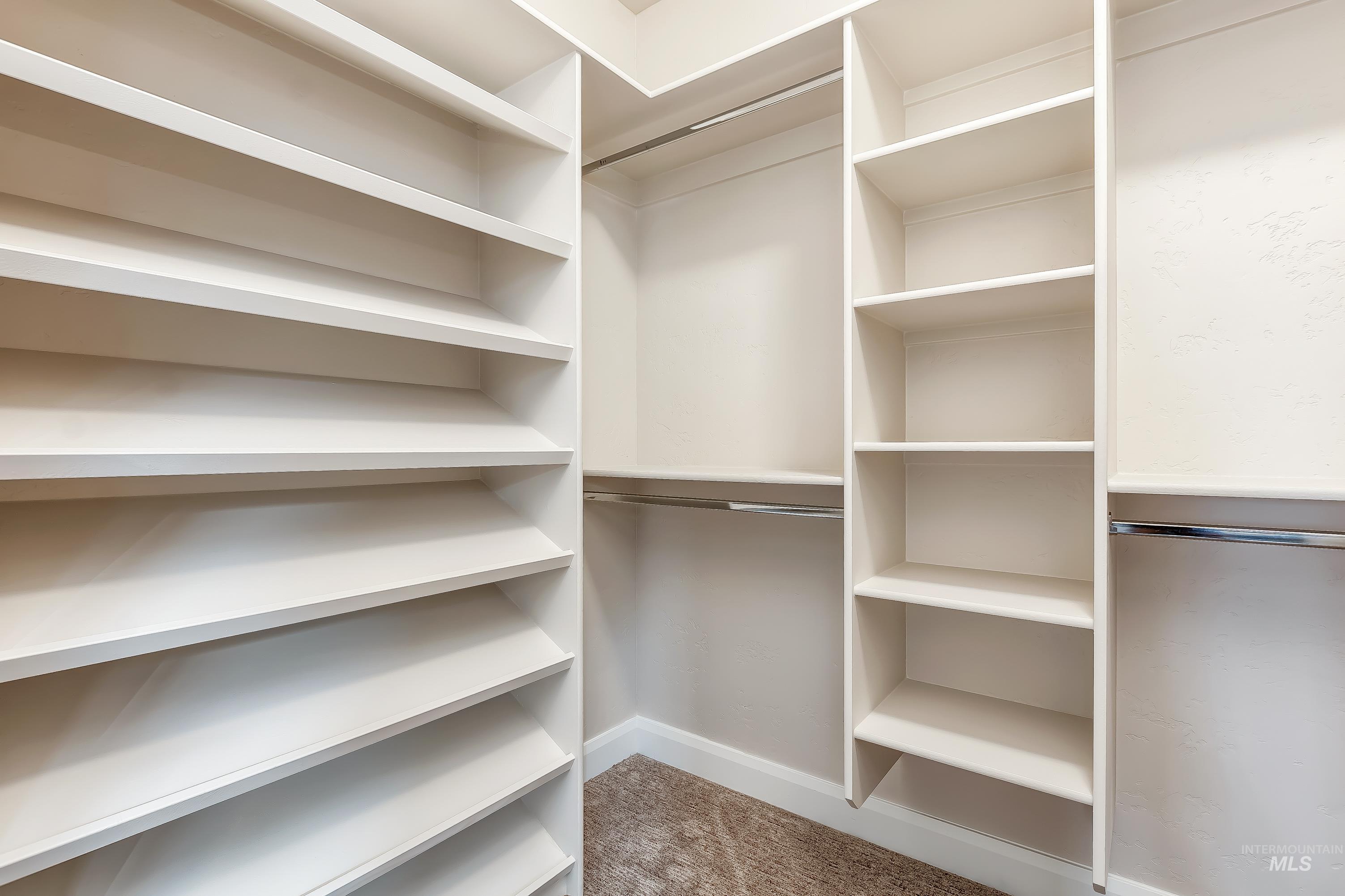 98979286 Property Photo 22
