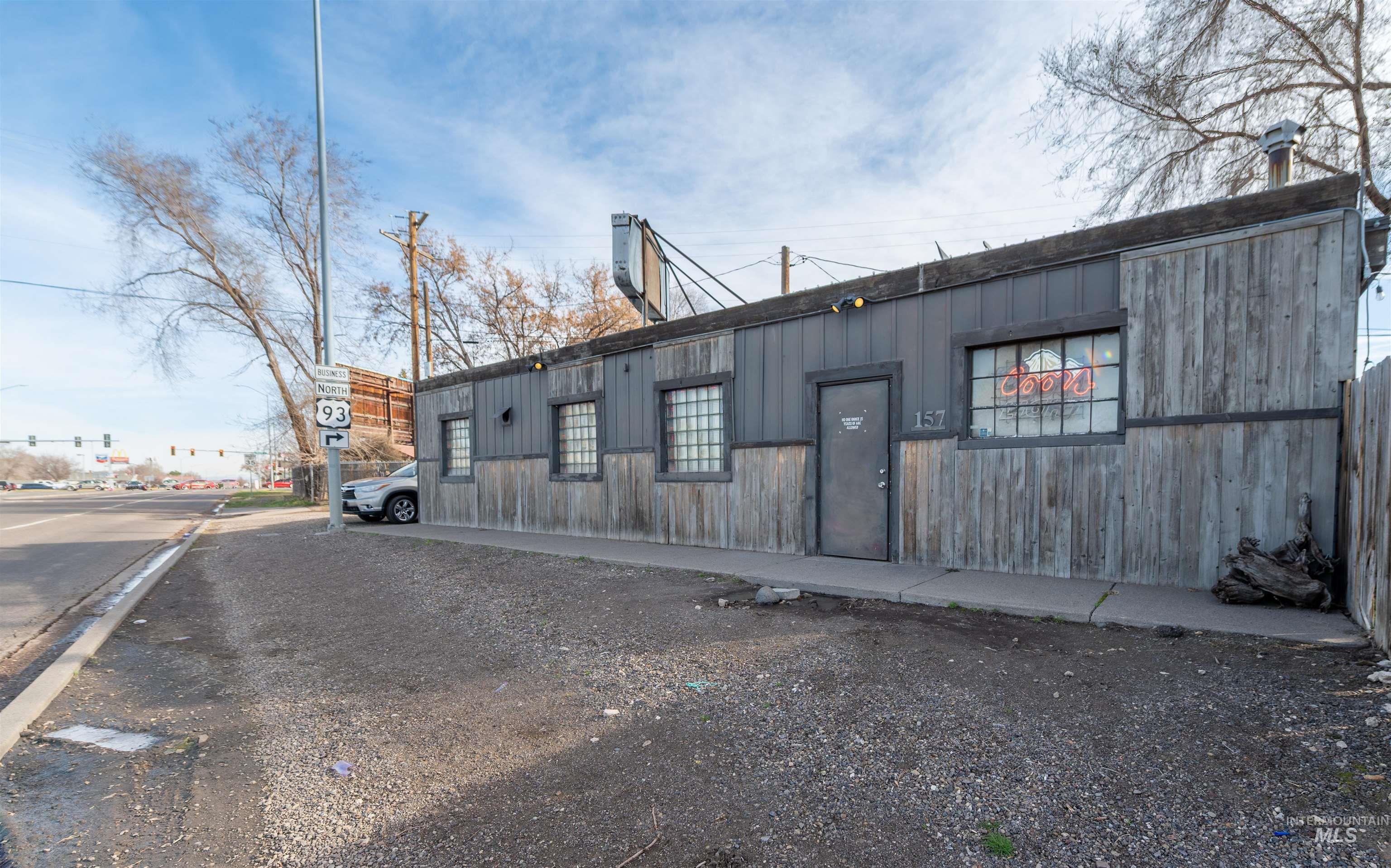 157 Washington St N Property Photo 2