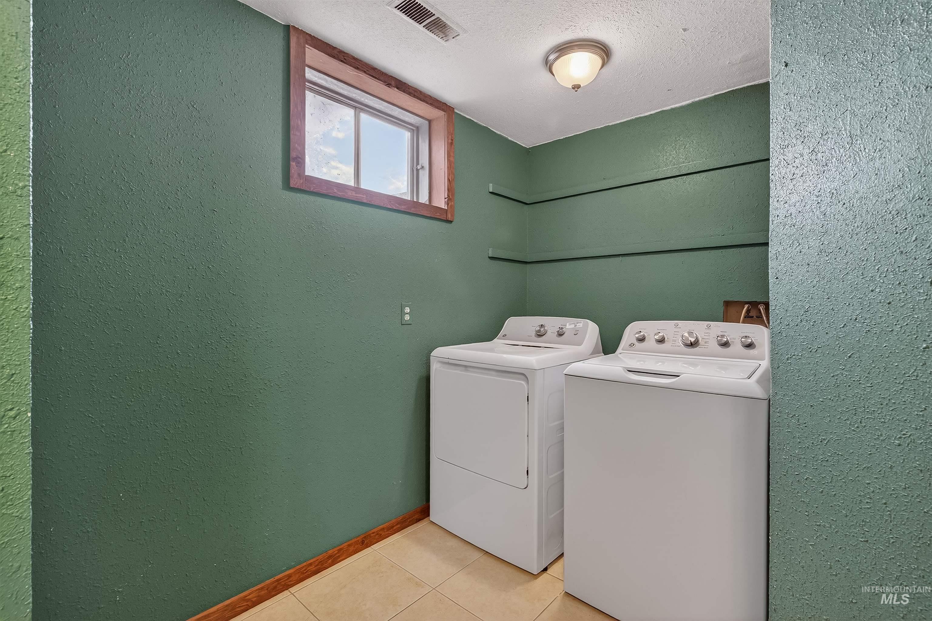 3725 11th Street Property Photo 25