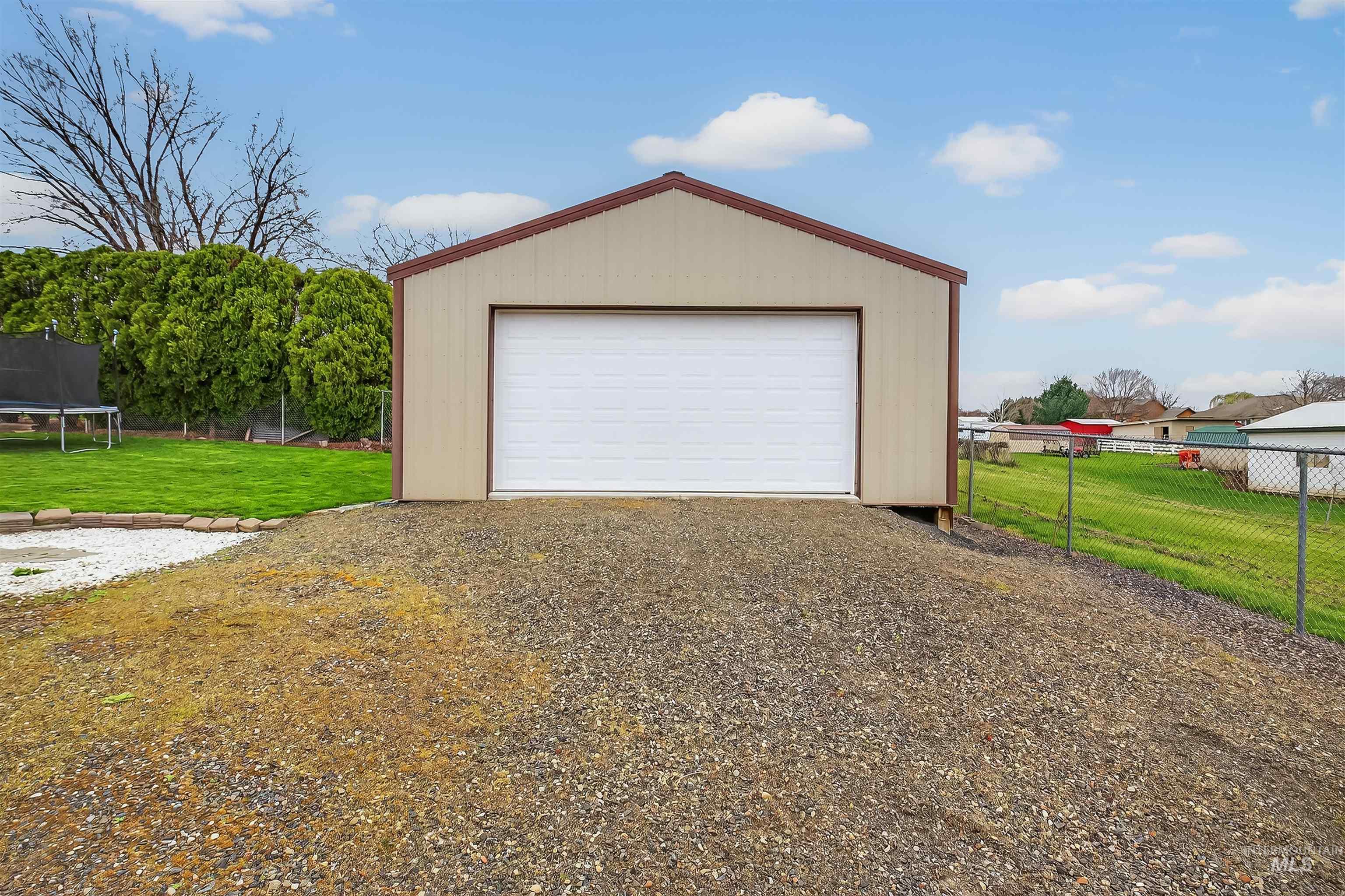 3725 11th Street Property Photo 33
